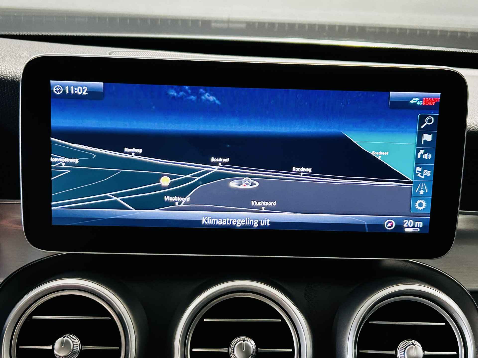 Mercedes-Benz C-Klasse 180 AMG // Panoramadak // Multibeam LED // Sfeerverlichting // Carplay // Digitaal Dashboard // Camera - 32/50