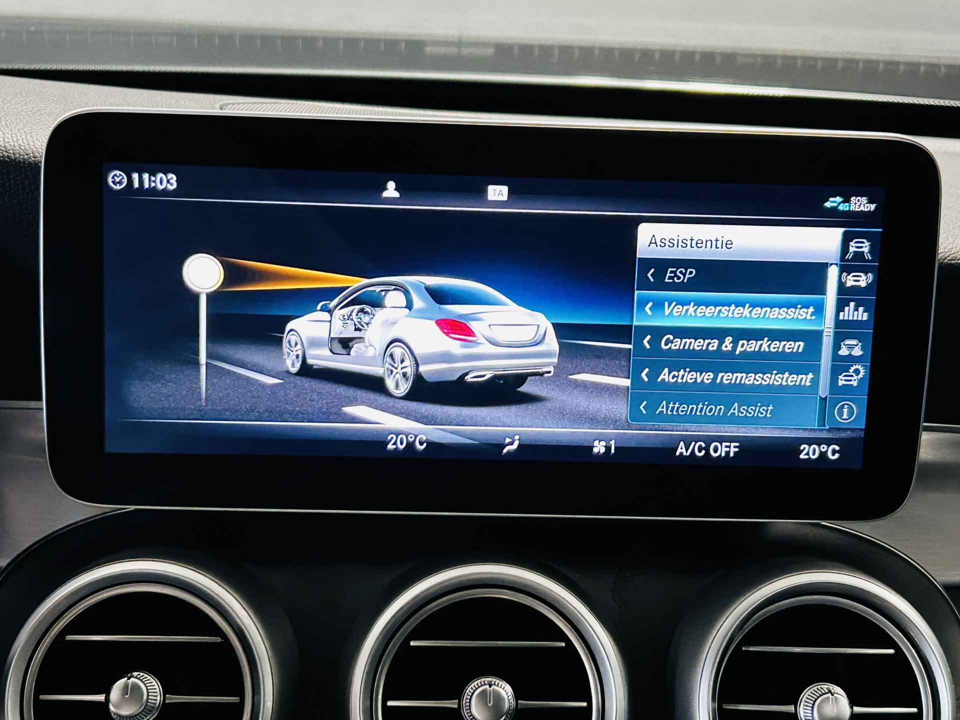 Mercedes-Benz C-Klasse 180 AMG // Panoramadak // Multibeam LED // Sfeerverlichting // Carplay // Digitaal Dashboard // Camera - 38/50