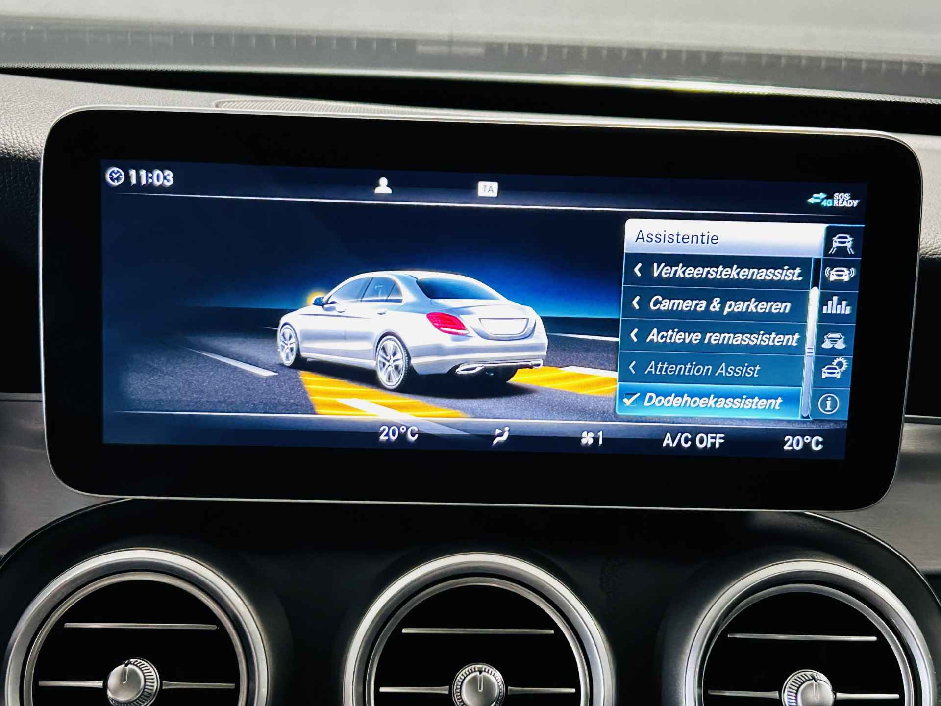 Mercedes-Benz C-Klasse 180 AMG // Panoramadak // Multibeam LED // Sfeerverlichting // Carplay // Digitaal Dashboard // Camera - 39/50