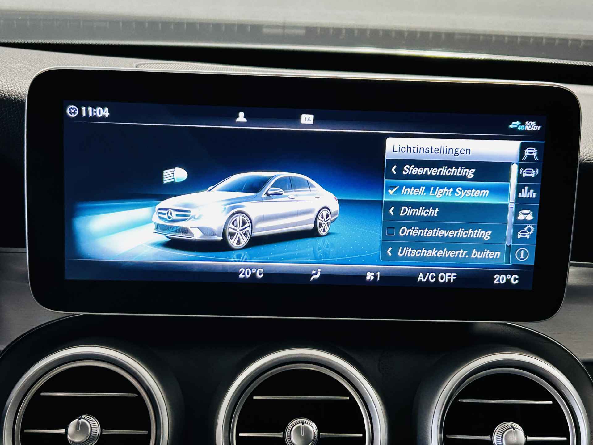 Mercedes-Benz C-Klasse 180 AMG // Panoramadak // Multibeam LED // Sfeerverlichting // Carplay // Digitaal Dashboard // Camera - 40/50