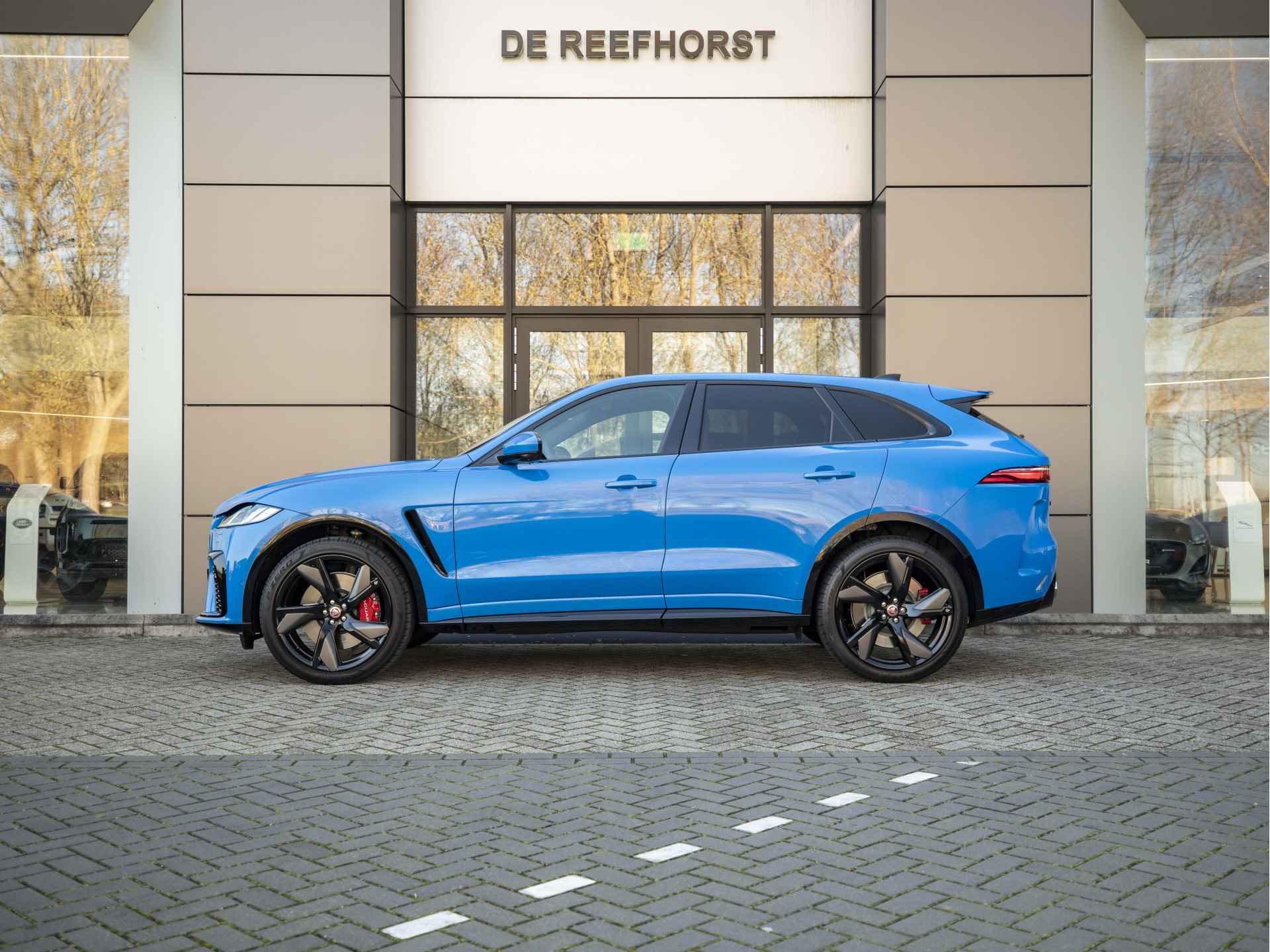 Jaguar F-Pace P550 5.0 AWD V8 SVR Origineel NL | BTW auto |  Fabrieksgarantie tot juni 2027 | 550pk 5.0 V8  | Performance Seats | 22" velgen SVR | - 4/71