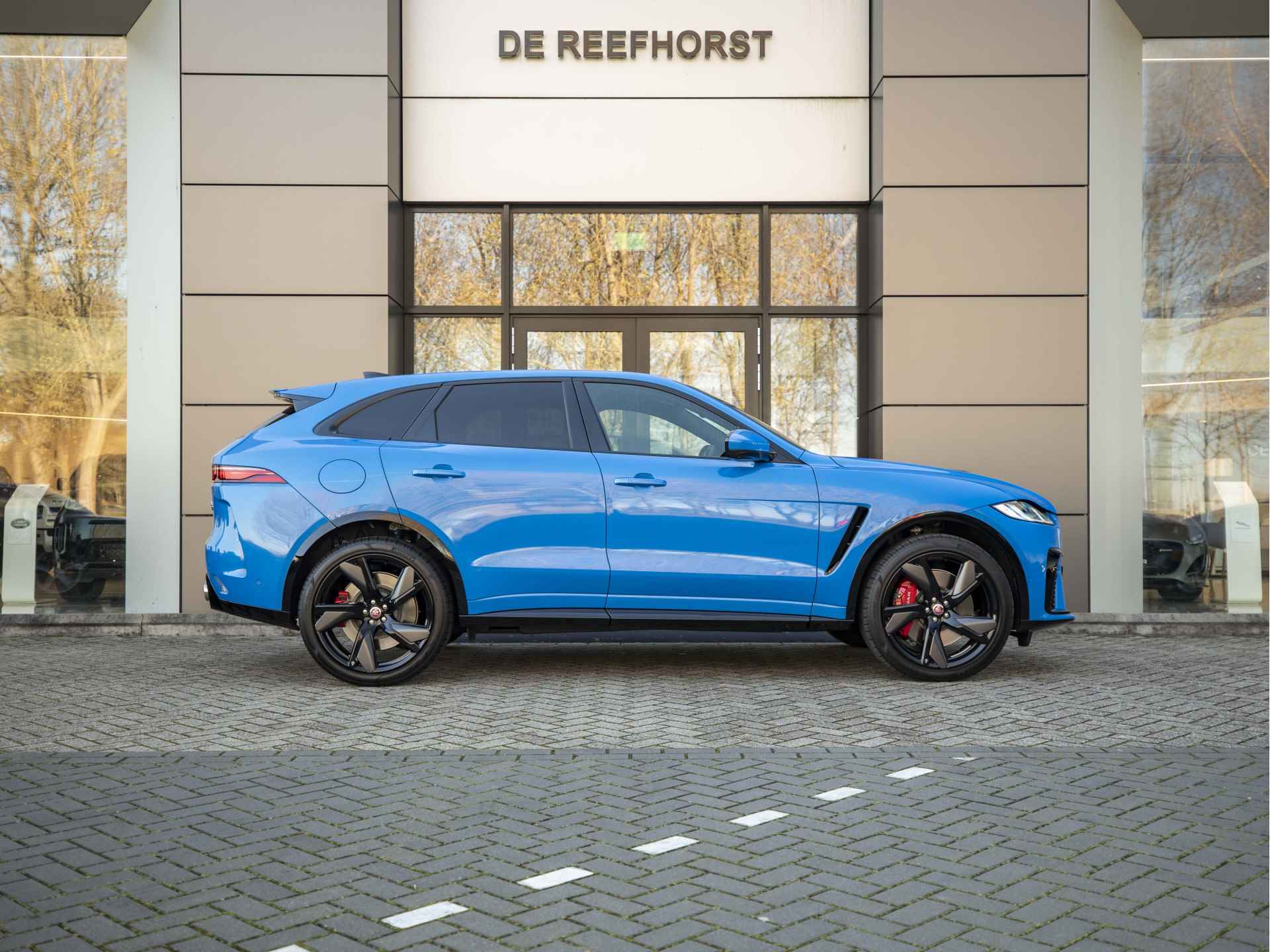 Jaguar F-Pace P550 5.0 AWD V8 SVR Origineel NL | BTW auto |  Fabrieksgarantie tot juni 2027 | 550pk 5.0 V8  | Performance Seats | 22" velgen SVR | - 8/71