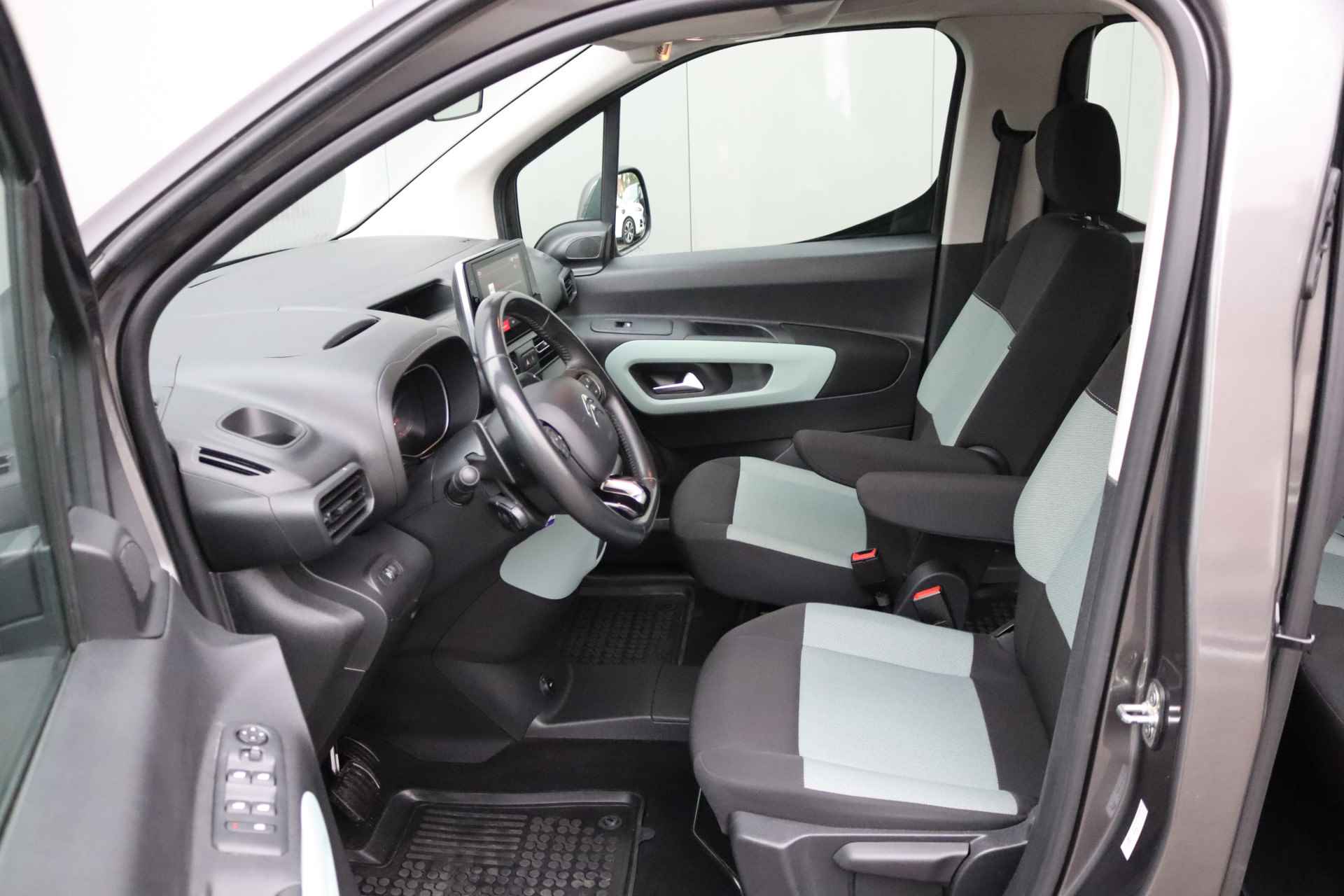 Citroën Berlingo XL 1.2 PureT. 130PK Automaat Feel Carplay-Android/Parkeerhulp/Trekhaak/Cruise-control - 7/27