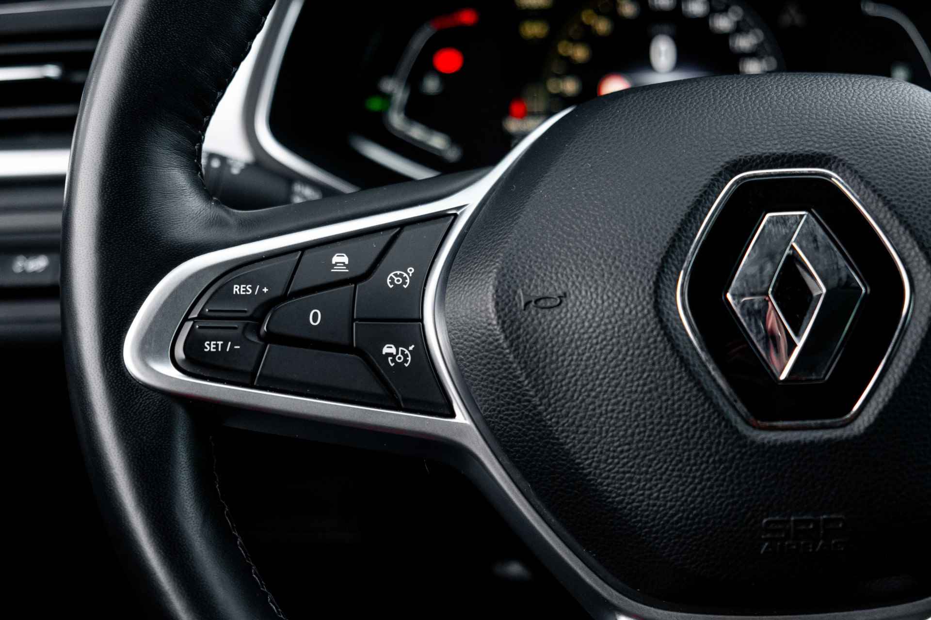 Renault Captur 1.3 TCe 140 Intens | 360 camera | Stuur en stoelverwarming | | incl. Bovag rijklaarpakket met 12 maanden garantie - 13/60