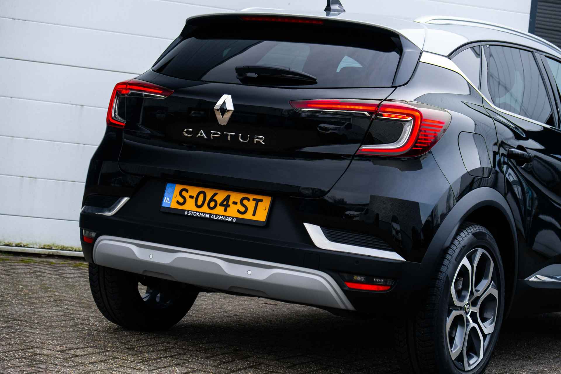 Renault Captur 1.3 TCe 140 Intens | 360 camera | Stuur en stoelverwarming | | incl. Bovag rijklaarpakket met 12 maanden garantie - 21/60