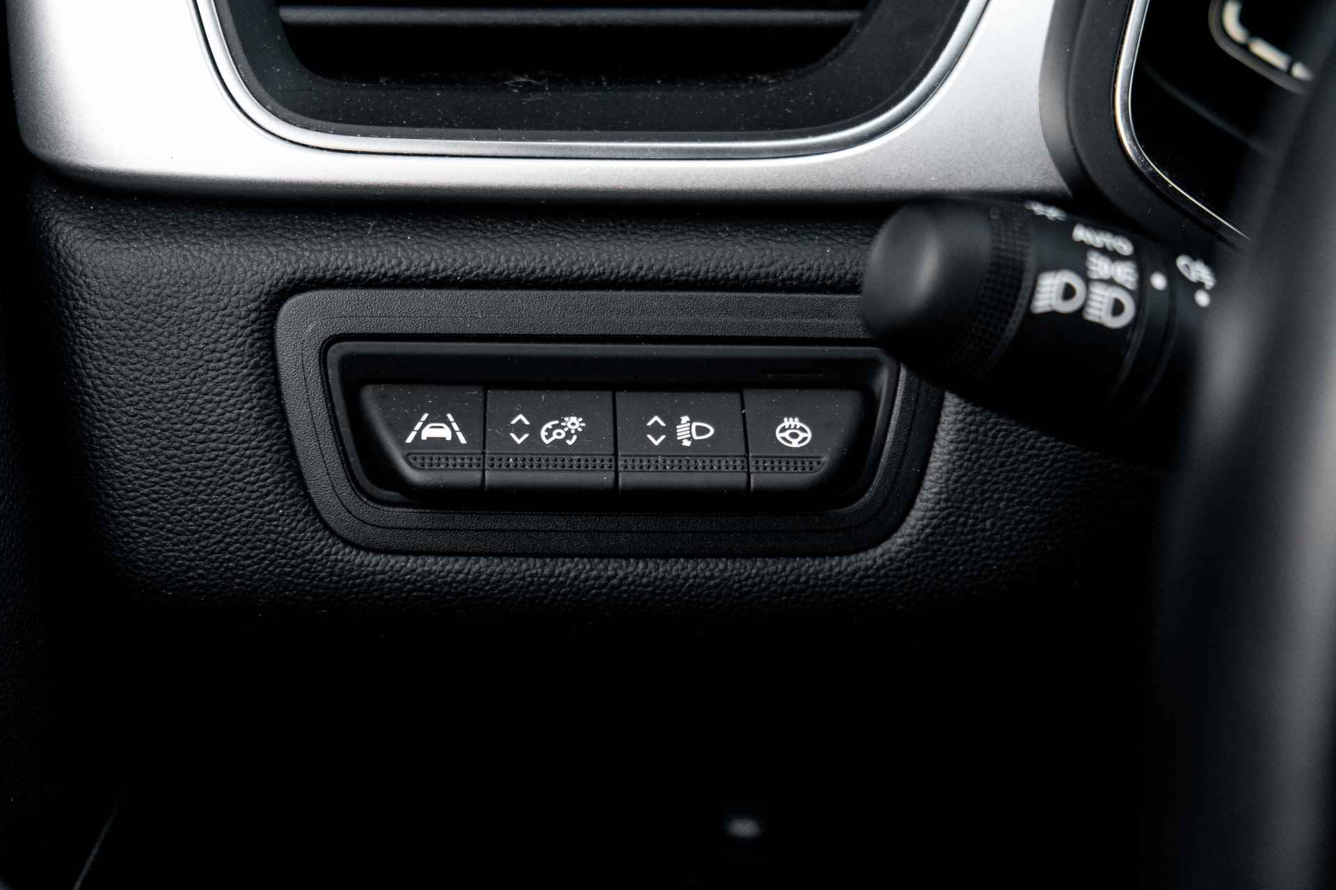 Renault Captur 1.3 TCe 140 Intens | 360 camera | Stuur en stoelverwarming | | incl. Bovag rijklaarpakket met 12 maanden garantie - 42/60