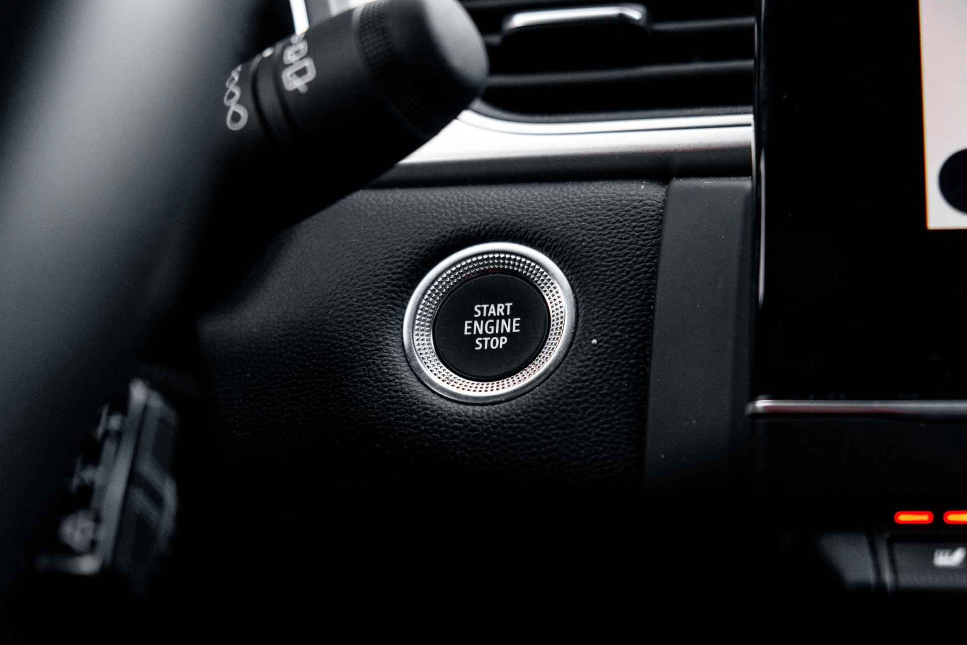 Renault Captur 1.3 TCe 140 Intens | 360 camera | Stuur en stoelverwarming | | incl. Bovag rijklaarpakket met 12 maanden garantie - 49/60