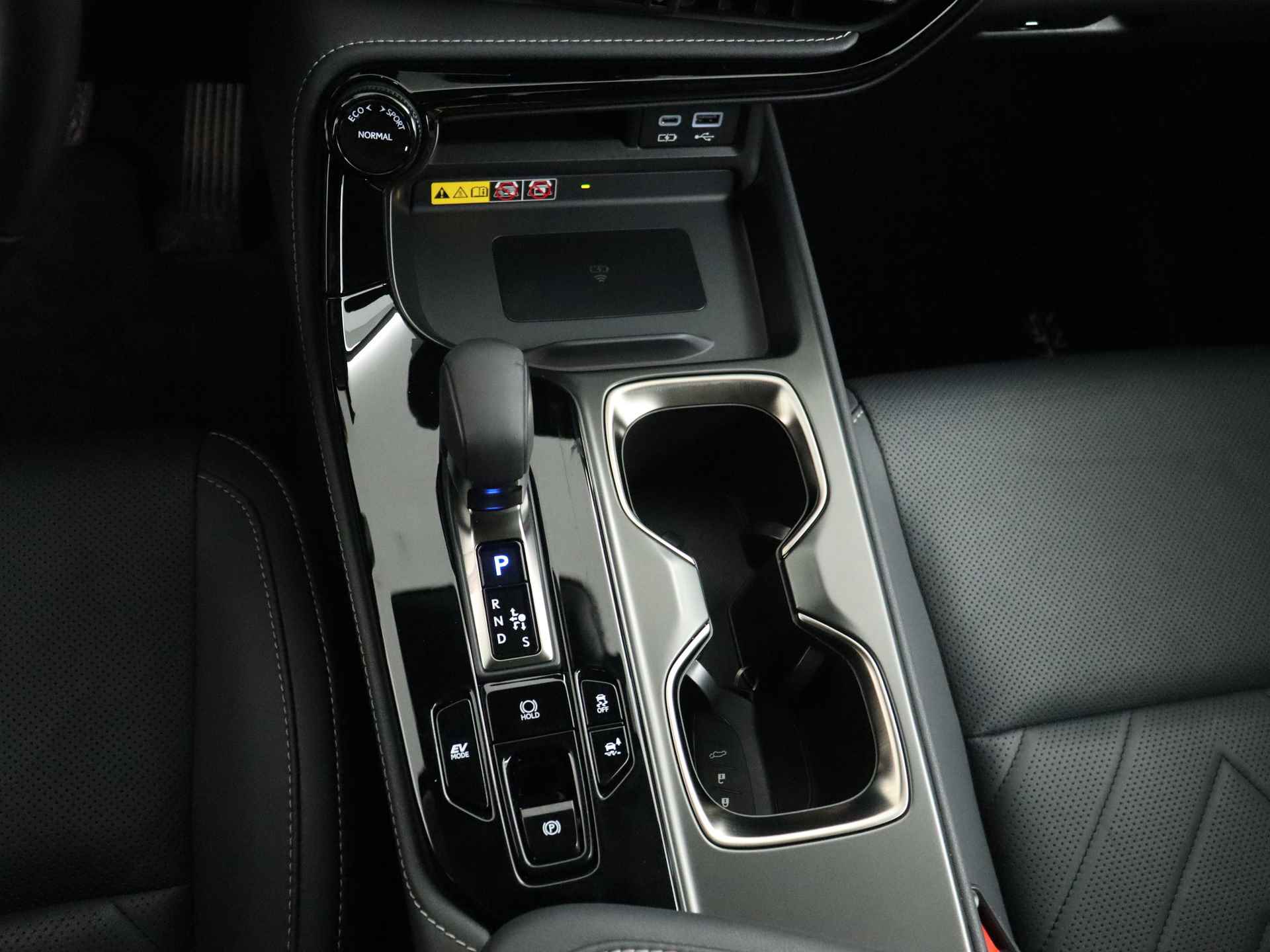 Lexus NX 350h AWD Launch Edition | Head-up Display | Stoelverwarming | 360 Graden Camera | - 12/62