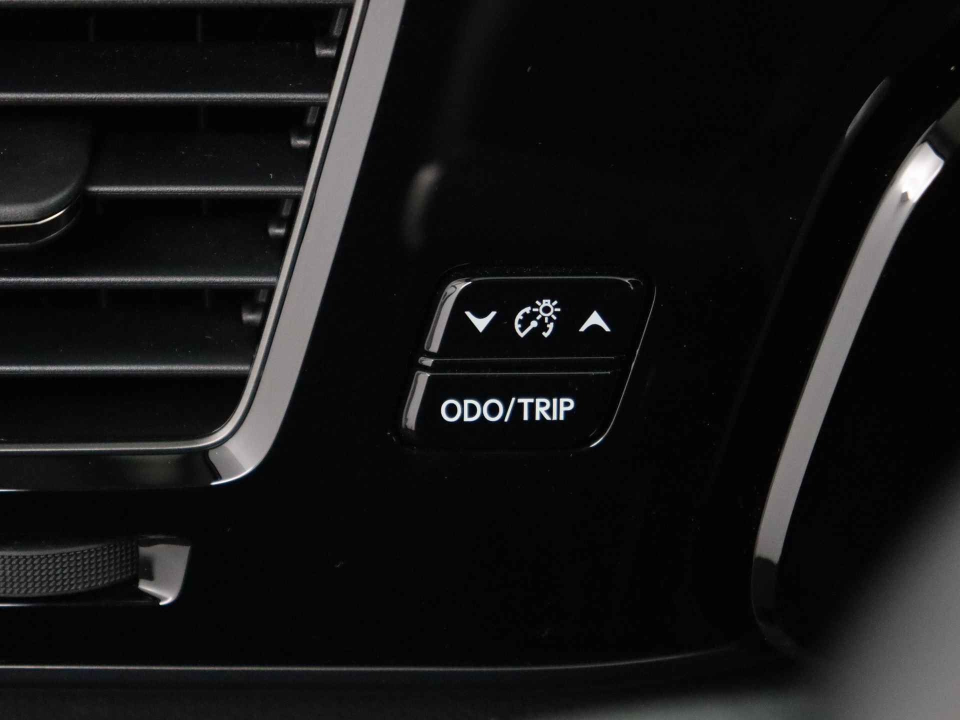 Lexus NX 350h AWD Launch Edition | Head-up Display | Stoelverwarming | 360 Graden Camera | - 35/62