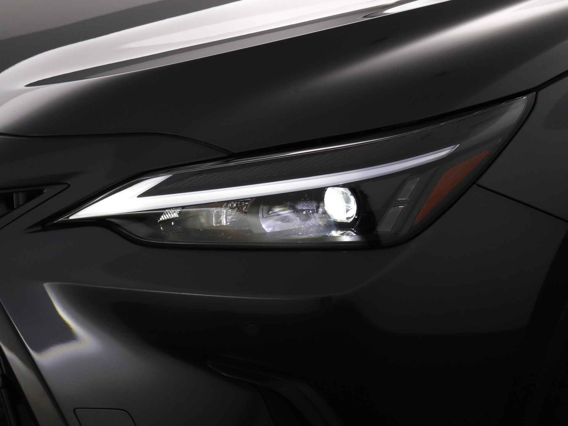 Lexus NX 350h AWD Launch Edition | Head-up Display | Stoelverwarming | 360 Graden Camera | - 46/62