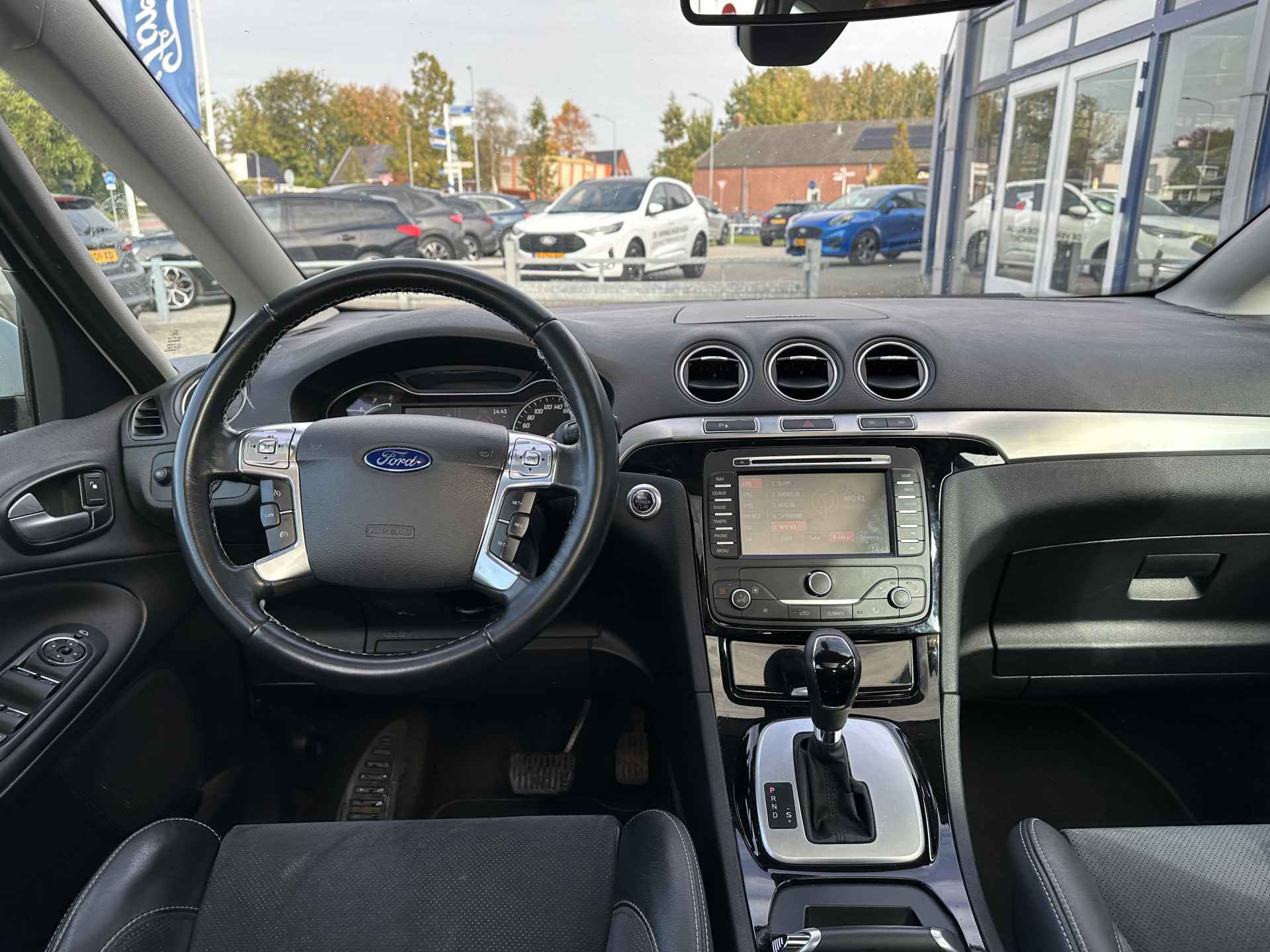 Ford S-Max 2.0 203PK EcoBoost Platinum 5 Persoons | Dealeronderhouden | Automaat | Trekhaak | Elektrische stoelen met geheugen | Stoelverwarming en voorruitverwarming | AR camera - 13/28