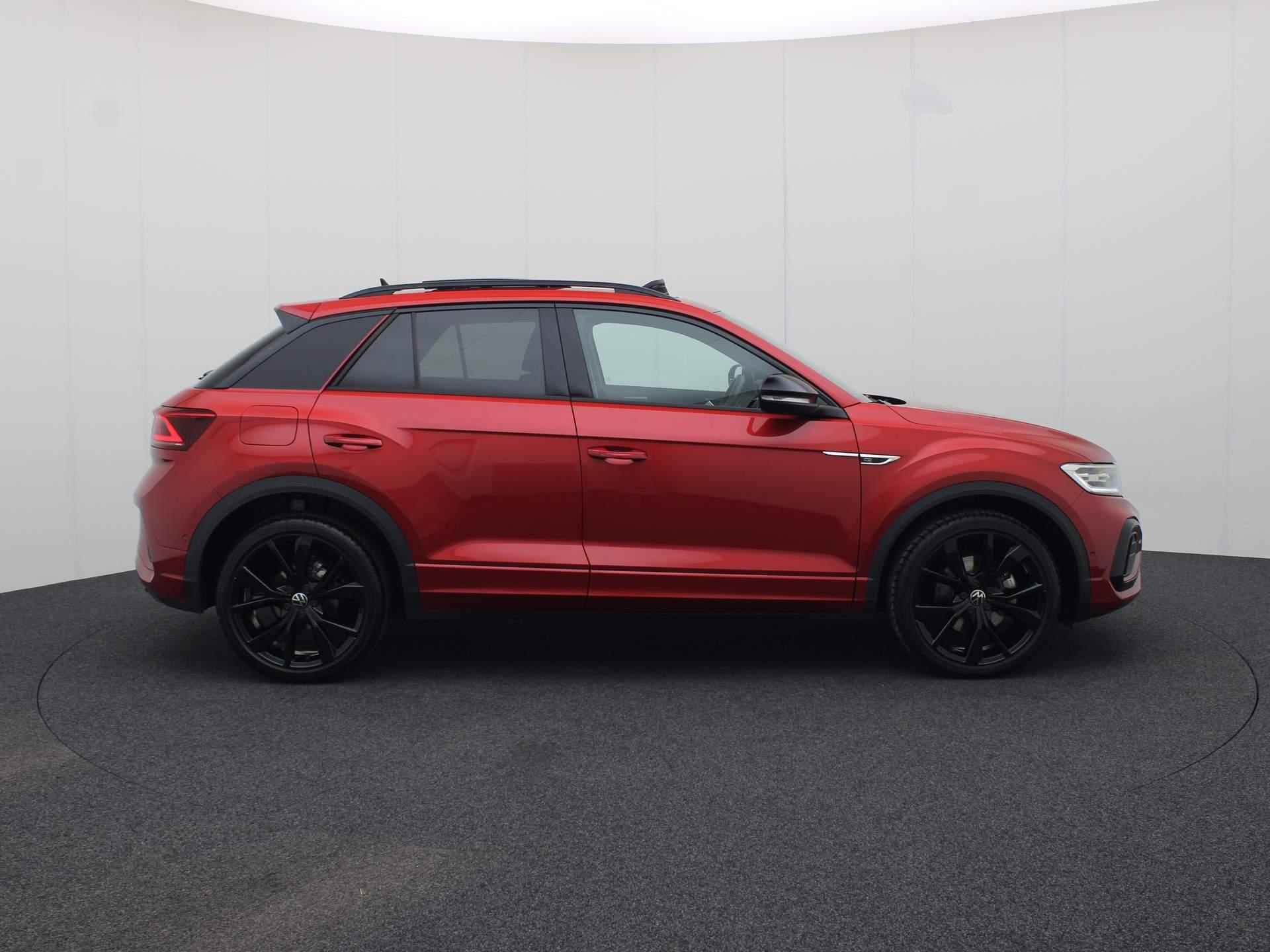 Volkswagen T-Roc 1.5TSI/150PK R-Line Blackstyle DSG · Panoramadak · Camera · Trekhaak · Garantie tot februari 2026 - 4/46