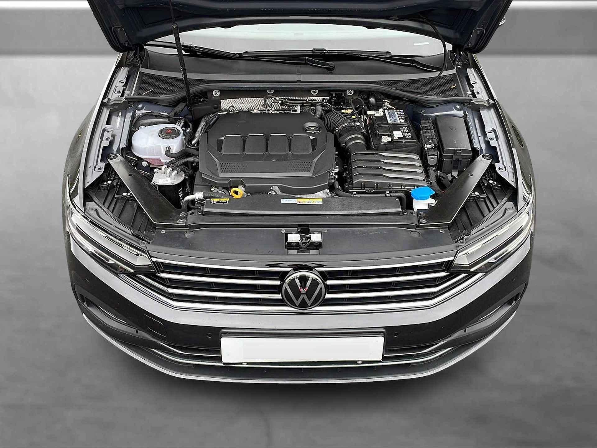 Volkswagen Passat Variant 2.0 TDI 150 PK DSG ACC LED Navi Trekhaak - 15/16