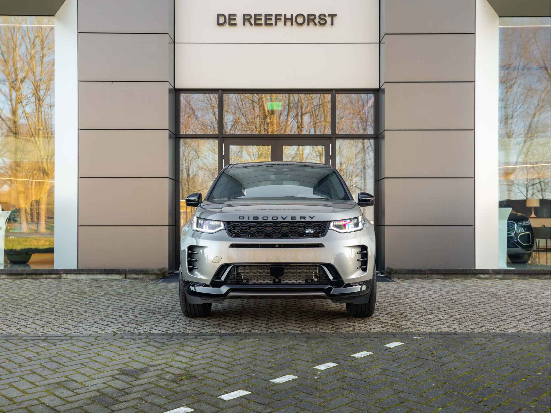 Land Rover Discovery Sport P270e PHEV Dynamic Edition | Light Oyster | 3D Surround Camera | Meridian Surround Audio - 5/59