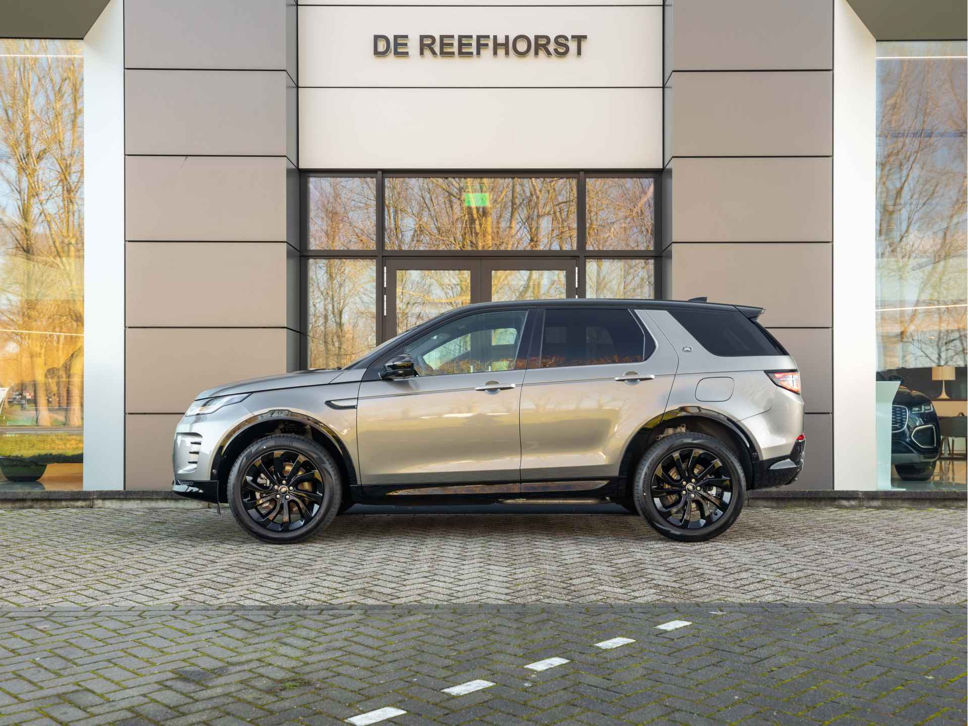 Land Rover Discovery Sport P270e PHEV Dynamic Edition | Light Oyster | 3D Surround Camera | Meridian Surround Audio - 14/59