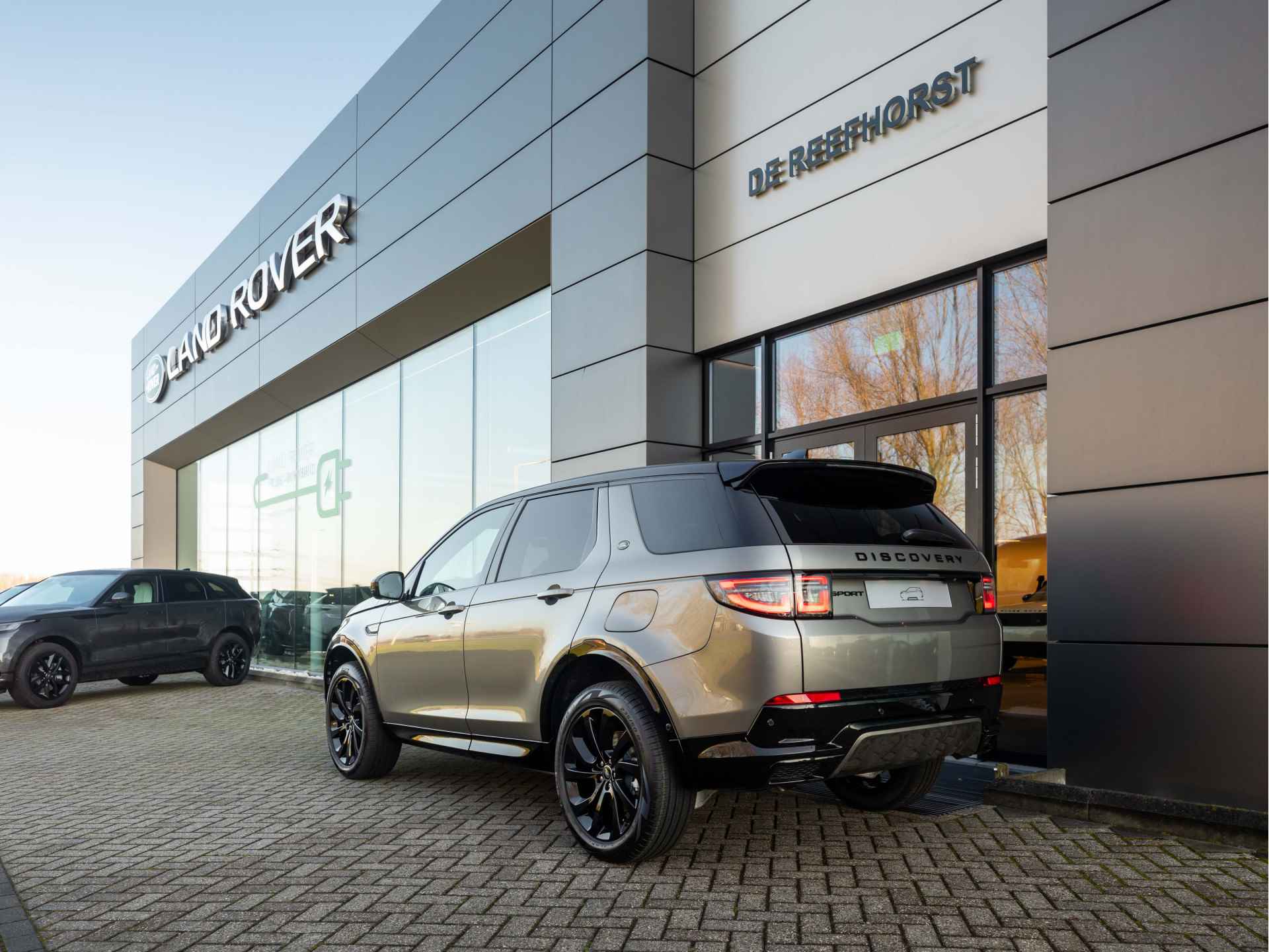 Land Rover Discovery Sport P270e PHEV Dynamic Edition | Light Oyster | 3D Surround Camera | Meridian Surround Audio - 17/59