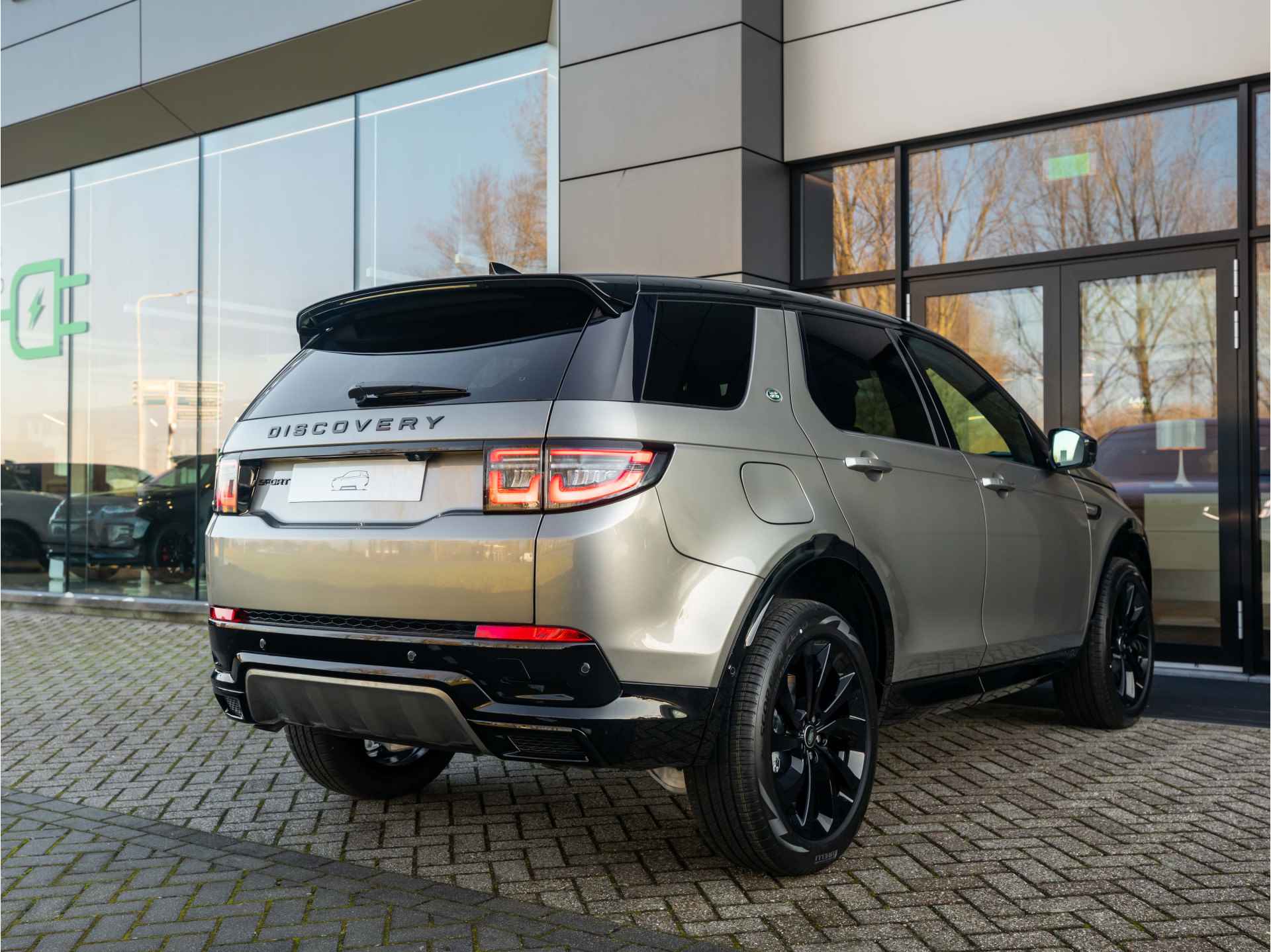 Land Rover Discovery Sport P270e PHEV Dynamic Edition | Light Oyster | 3D Surround Camera | Meridian Surround Audio - 22/59