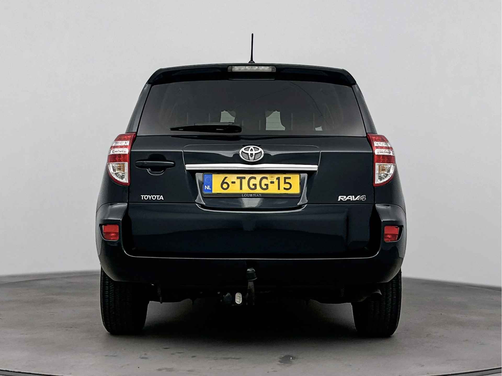 Toyota RAV4 2.0 VVTi X-Style 2WD | Trekhaak | Stoelverwarming | Navigatie | LM velgen | Cruise Control | Airco Aut. | * - 28/41