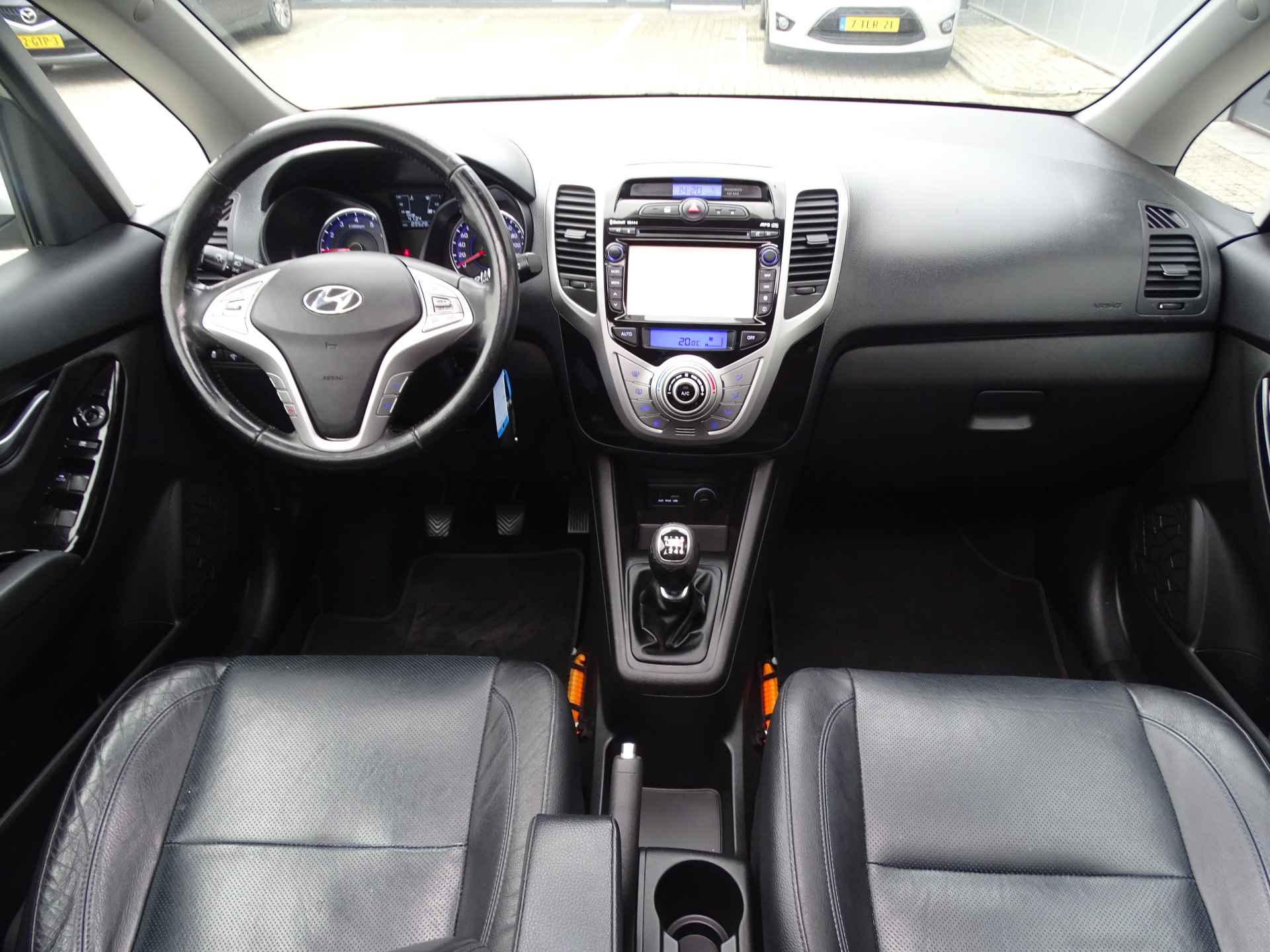 Hyundai ix20 1.6i i-Catcher, Schuif/Kanteldak, Camera, Cruise, Leder, NL/NAP! - 5/59