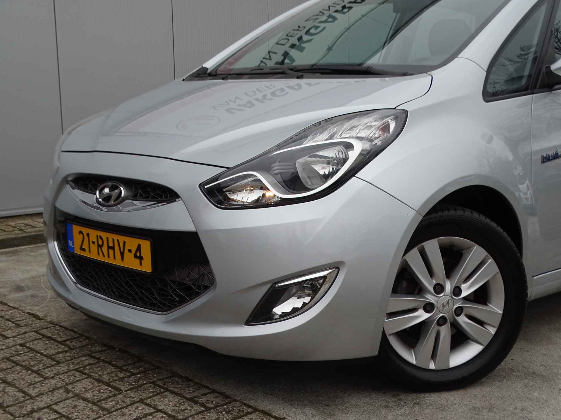 Hyundai ix20 1.6i i-Catcher, Schuif/Kanteldak, Camera, Cruise, Leder, NL/NAP! - 13/59