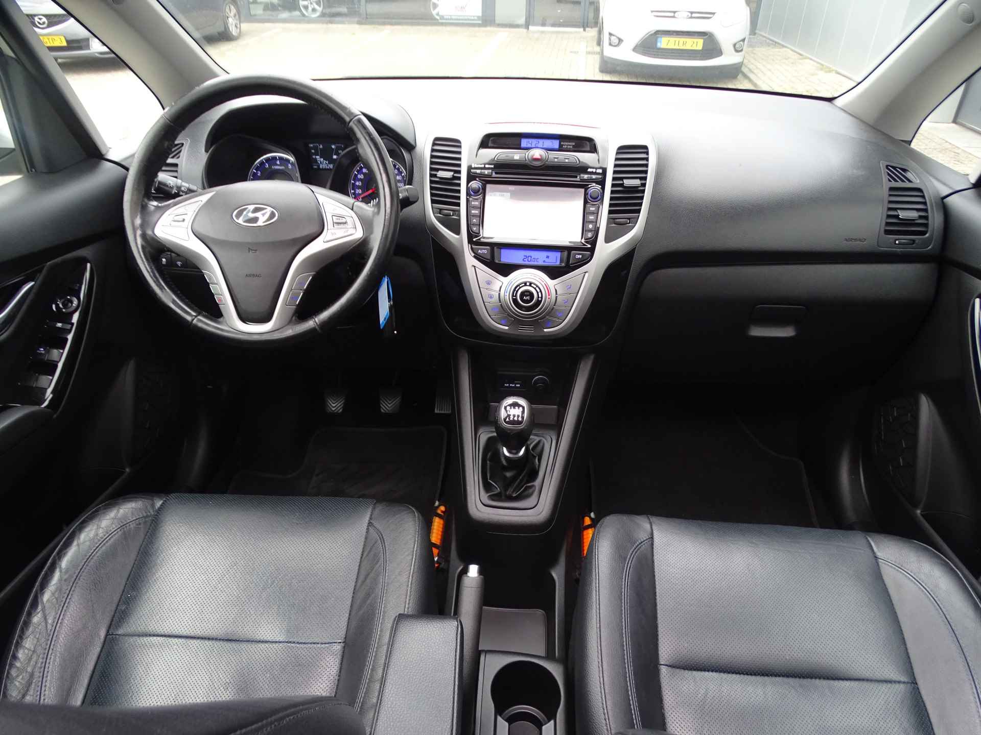 Hyundai ix20 1.6i i-Catcher, Schuif/Kanteldak, Camera, Cruise, Leder, NL/NAP! - 35/59