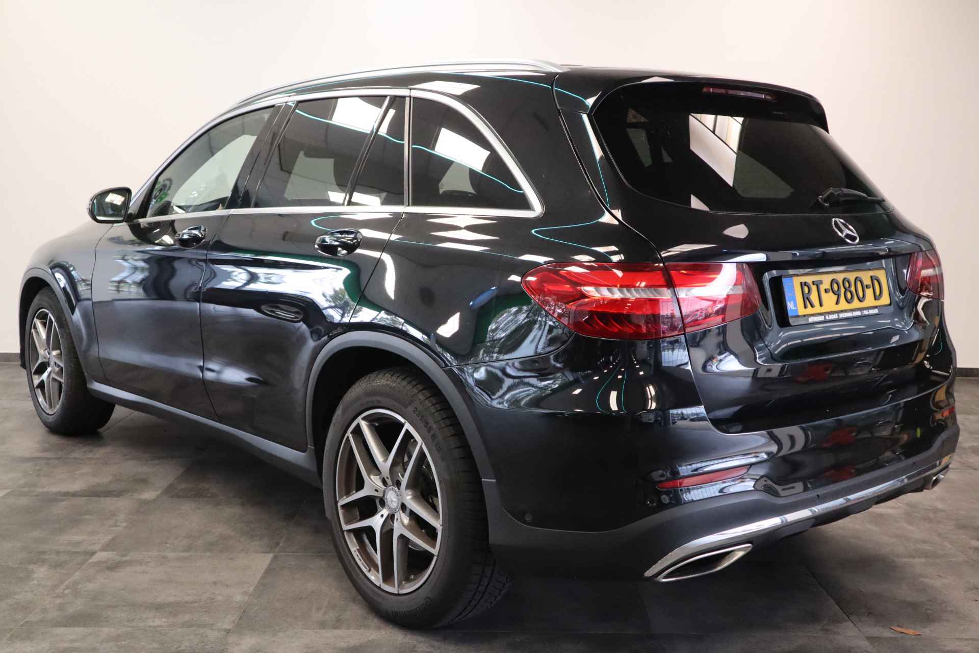 Mercedes-Benz GLC 250 4MATIC Edition 1 Panorama schuifdak, Leder, Camera, AMG pakket - 3/20