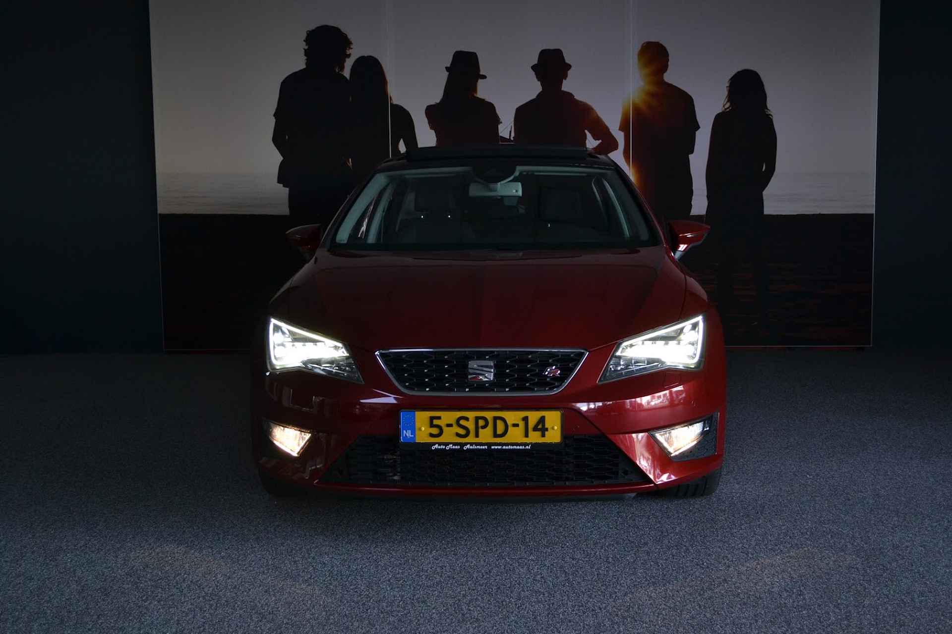 SEAT Leon 1.8 TSI 180PK DSG-7 FR Business - 6/31