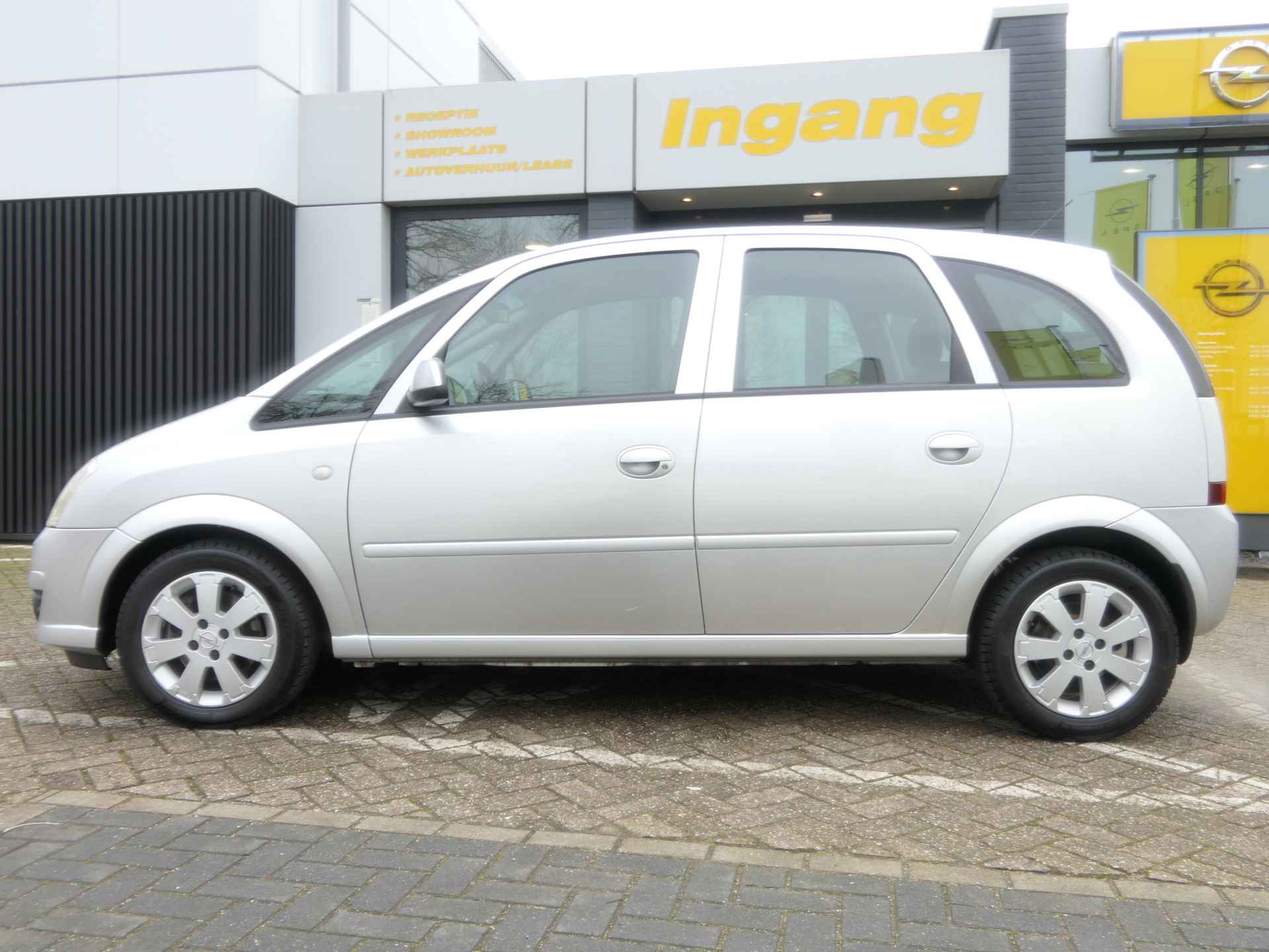 Opel Meriva 1.8 16V Temptation Automaat | Airco | Trekhaak - 2/29