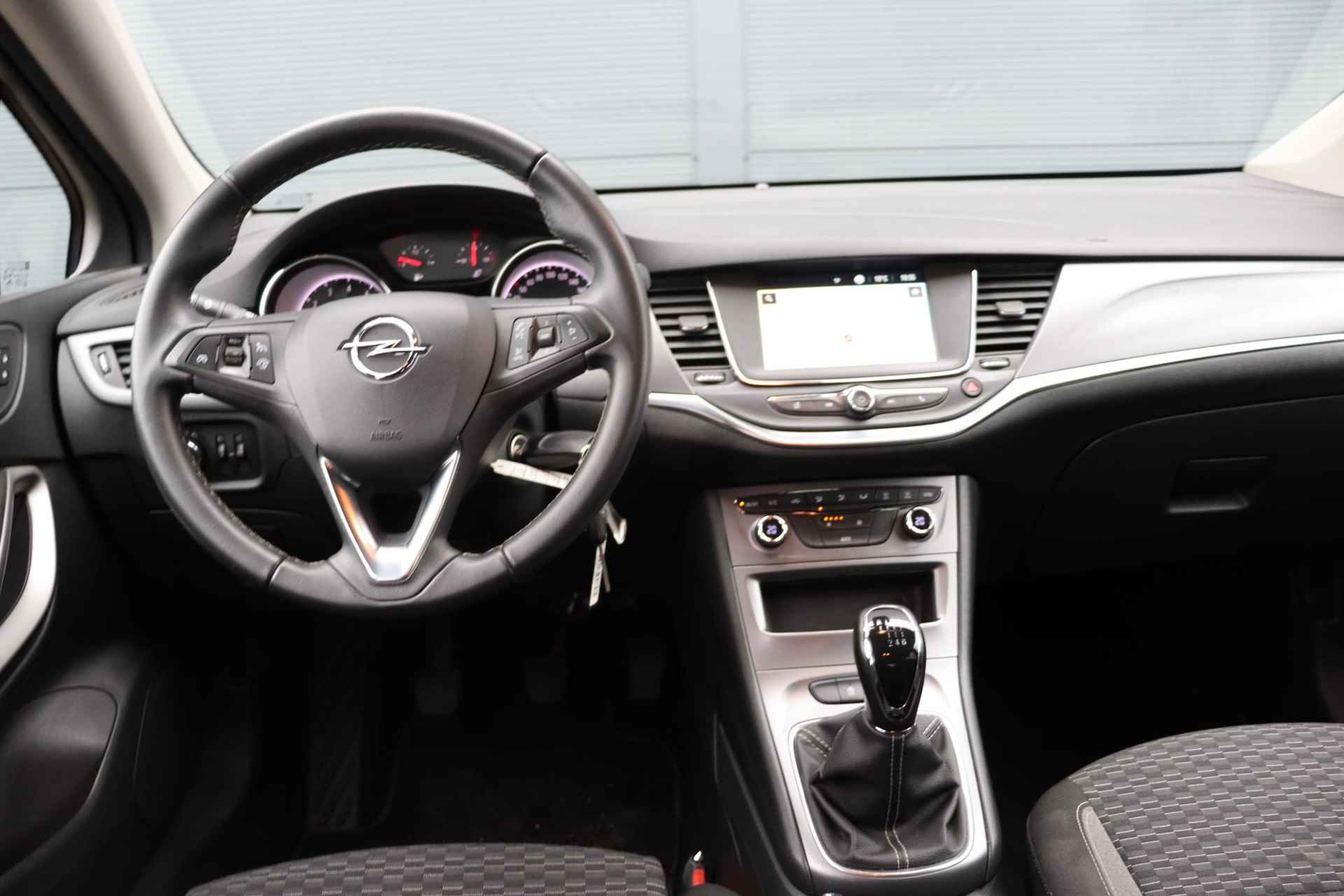 Opel Astra 1.2 Business Edition / Carplay / Navi / 17'' LMV / Climate - 16/40