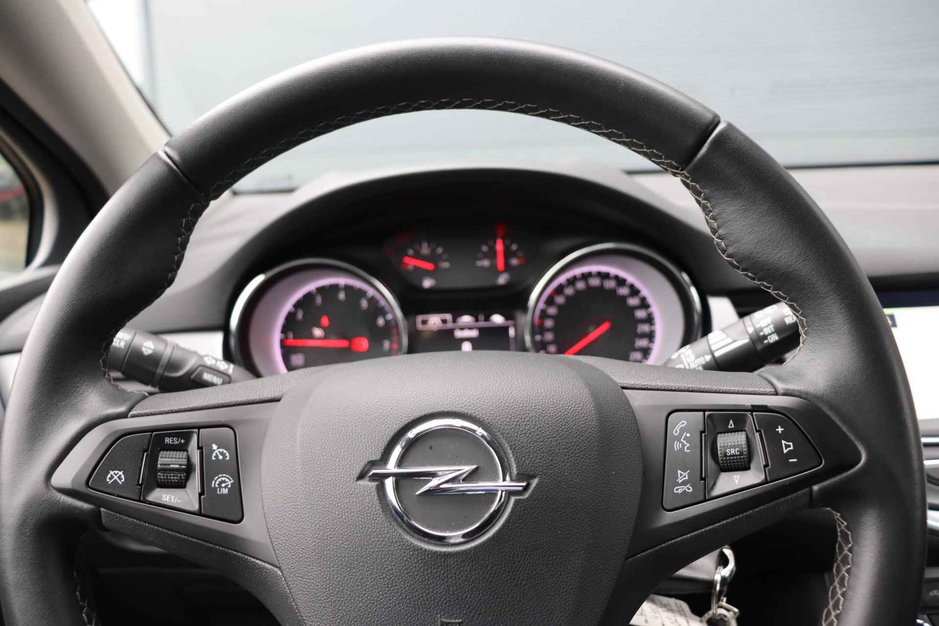 Opel Astra 1.2 Business Edition / Carplay / Navi / 17'' LMV / Climate - 18/40