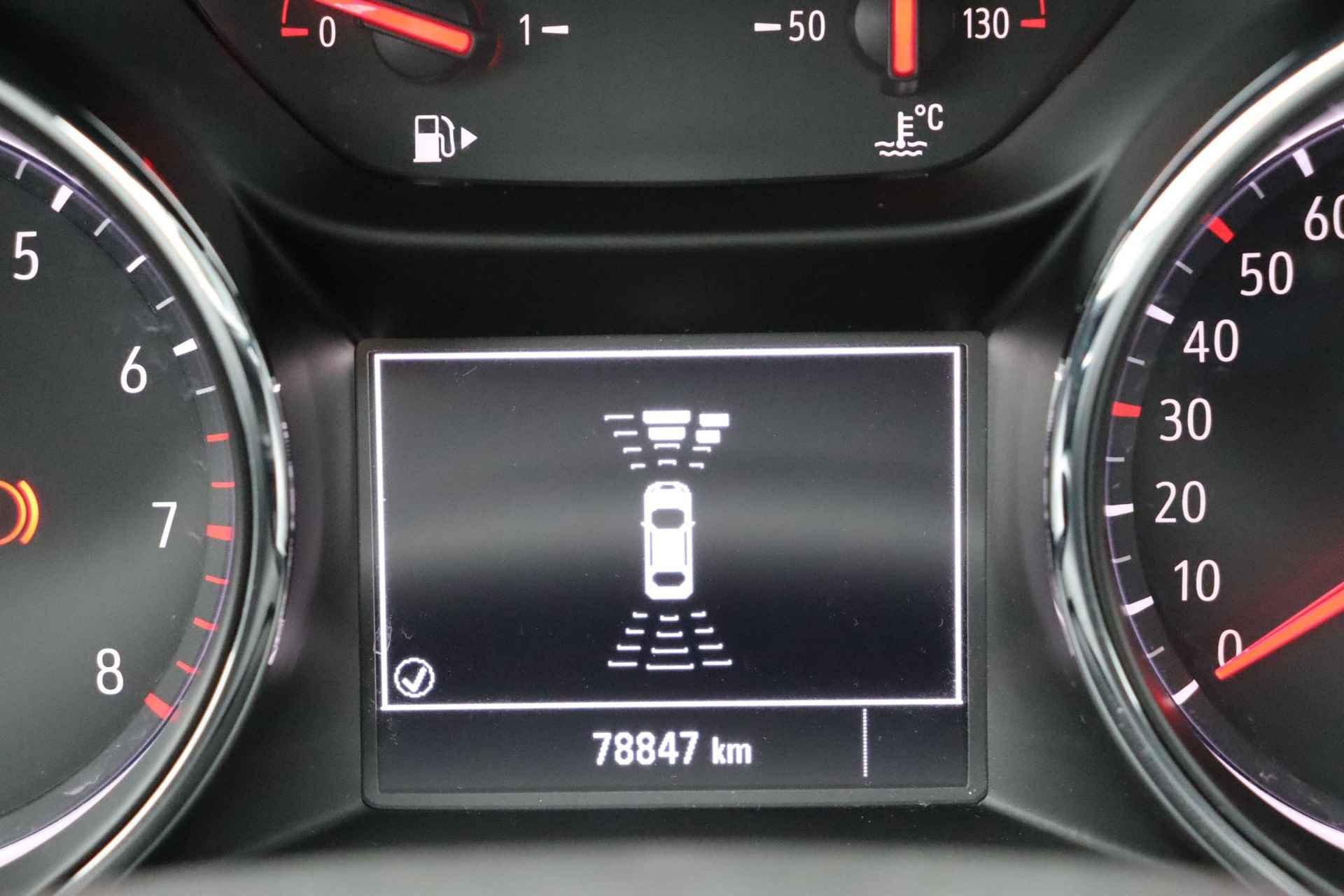 Opel Astra 1.2 Business Edition / Carplay / Navi / 17'' LMV / Climate - 19/40