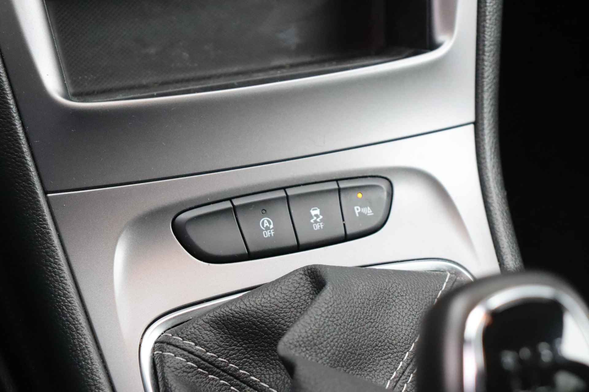 Opel Astra 1.2 Business Edition / Carplay / Navi / 17'' LMV / Climate - 28/40
