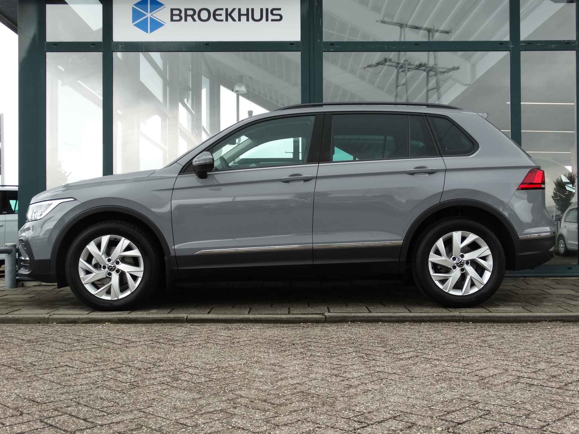 Volkswagen Tiguan 1.5 TSI 7-DSG 150 PK Life | Trekhaak | Achteruitrijcamera | Stoelverwarming | - 2/49