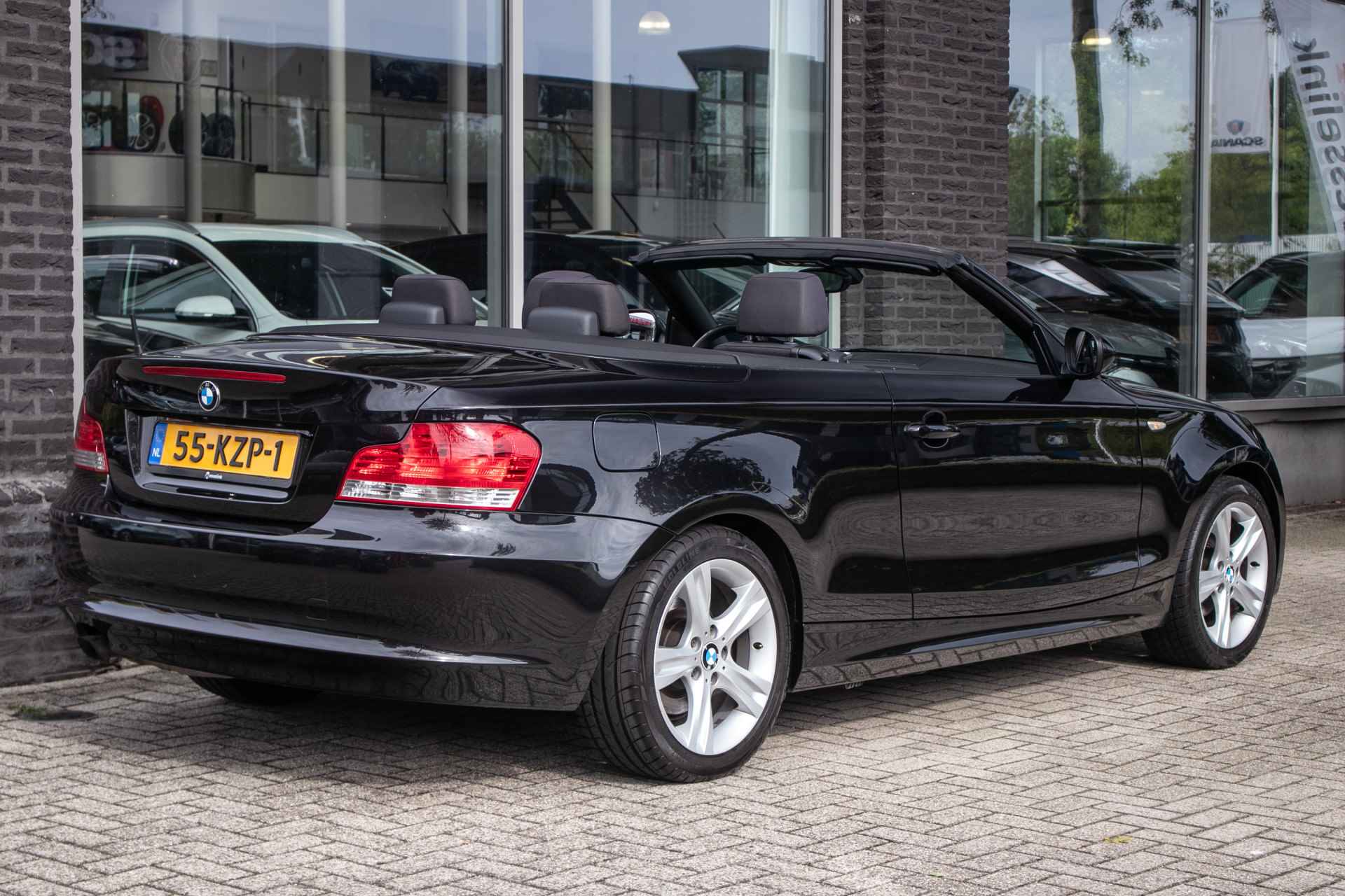 BMW 1 Serie Cabrio 118i Executive - All-in rijklrprs | 1e eig. | Netjes onderhouden - 3/37