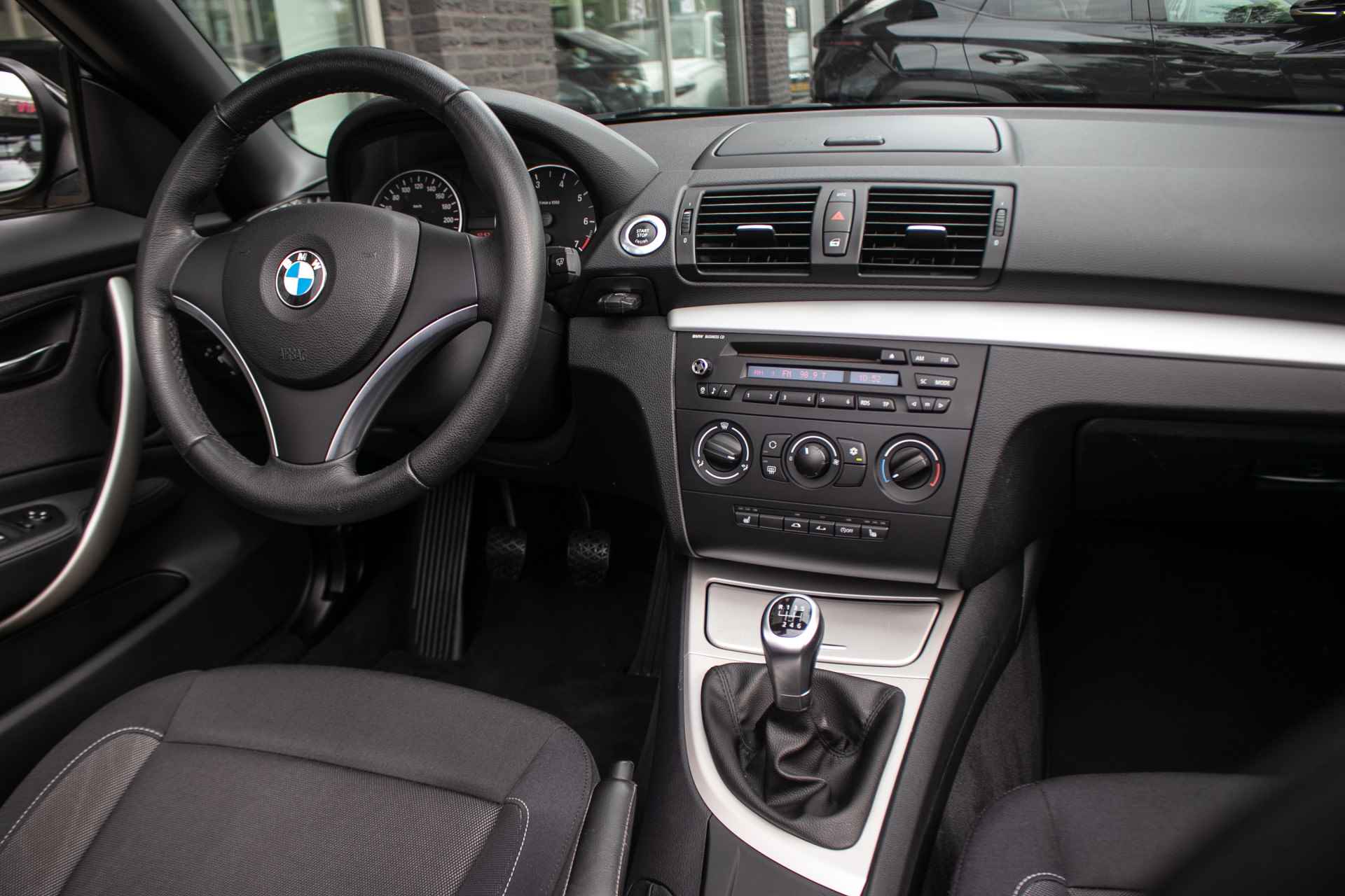 BMW 1 Serie Cabrio 118i Executive - All-in rijklrprs | 1e eig. | Netjes onderhouden - 9/37