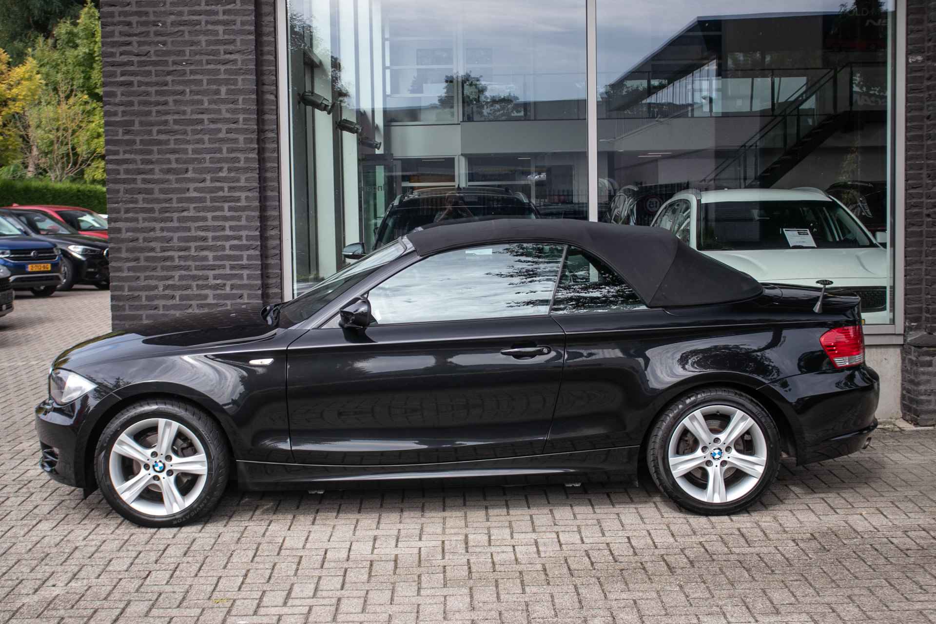 BMW 1 Serie Cabrio 118i Executive - All-in rijklrprs | 1e eig. | Netjes onderhouden - 23/37