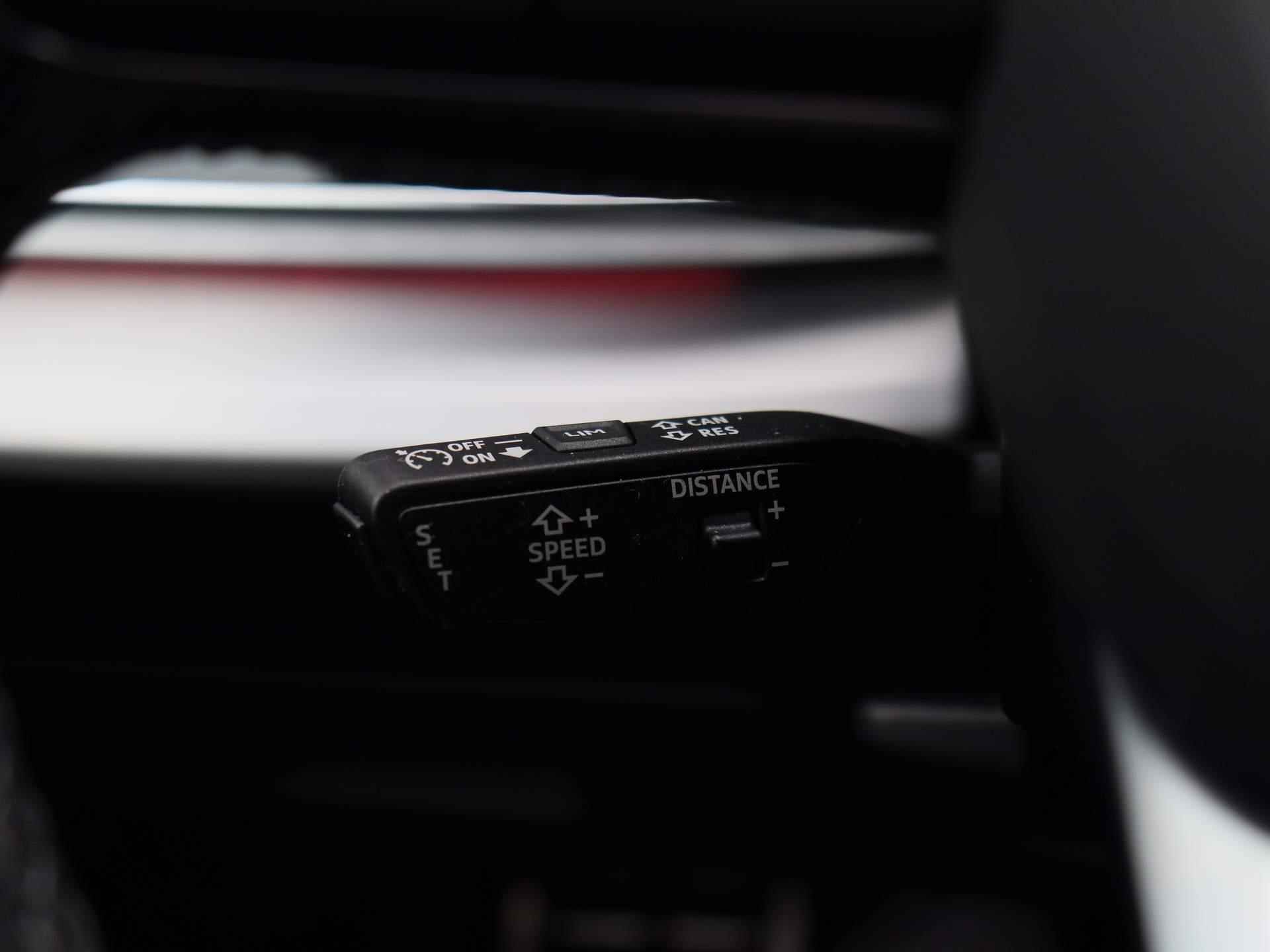 Audi SQ7 4.0 TFSI Quattro 7p 507 PK | Automaat | Trekhaak | Panoramadak | Vierwielbesturing | Climate Control | Privacy glass | 360 Camera | Stoelverwarming | Adaptive Cruise control | Parkeersensoren | Interieurvoorverwarming | Laser LED Matrix | B&O sound system | Fabrieksgarantie tot 2028 | - 27/68