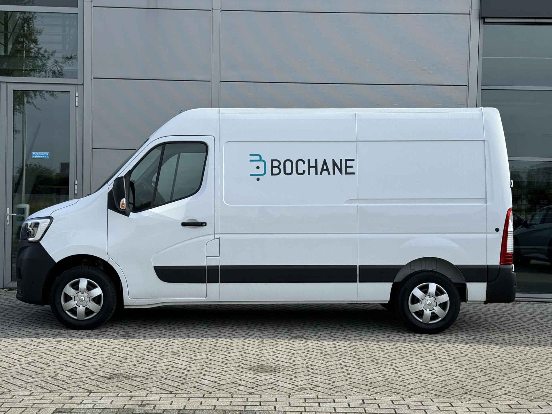 Renault Master 2.3 dCi 135 T35 L2H2 Work Edition | DEMO | AIRCO | CRUISE CONTROL | NAVIGATIE | CAMERA | PARKEER SENSOREN VOOR + ACHTER | - 6/17