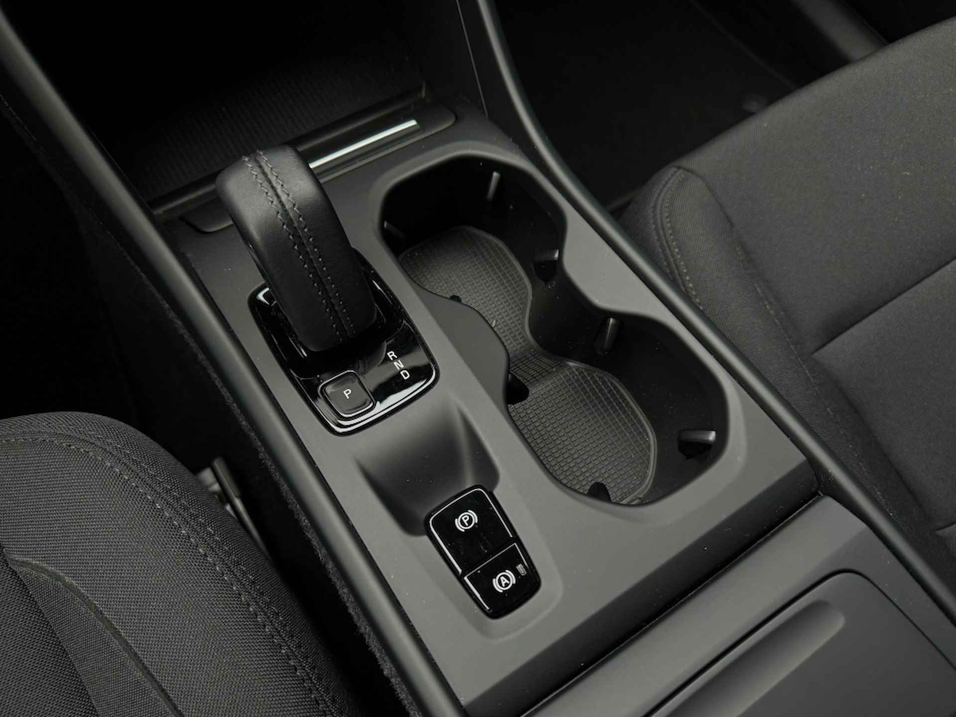 Volvo XC40 1.5 T2 Momentum| Navi, Camera, Trekhaak, AppleCarPlay - 15/26