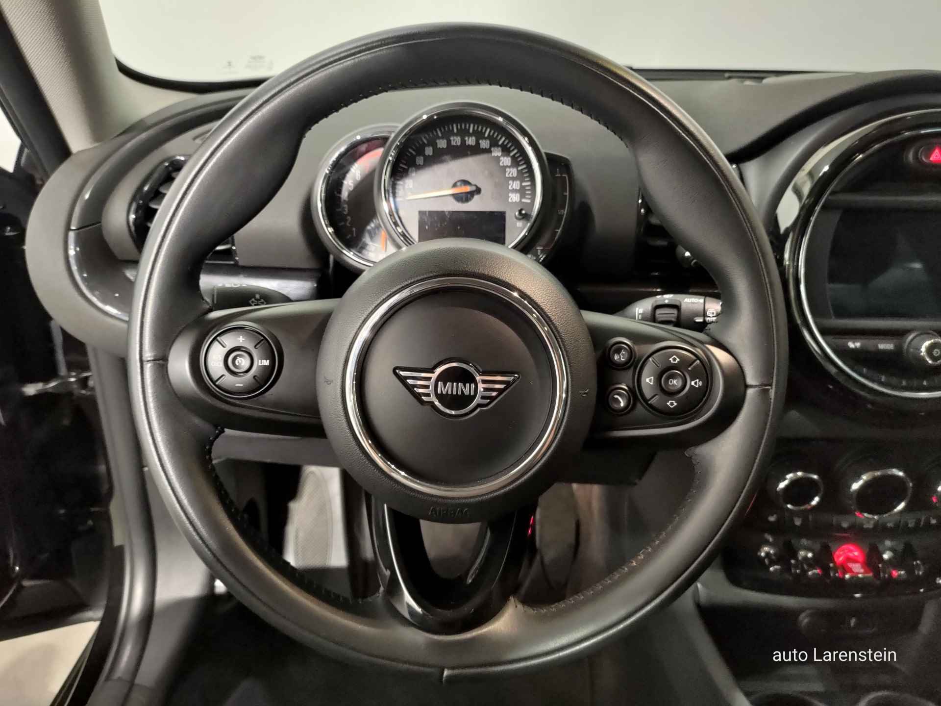 MINI Clubman 1.5i 136pk Salt II Business Pack+ 100kw ACC / ECC / NAVI / PDC 5 Pers. - 16/26