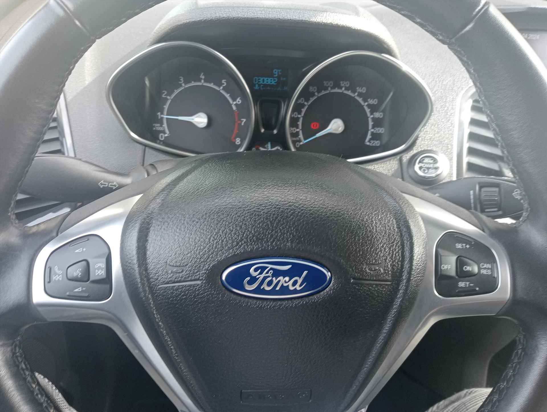 Ford Ecosport 1.0 EcoBoost 125pk Titanium | Afneembare Trekhaak | Parkeer sensoren | Stoel verwarming | Airco | - 13/24