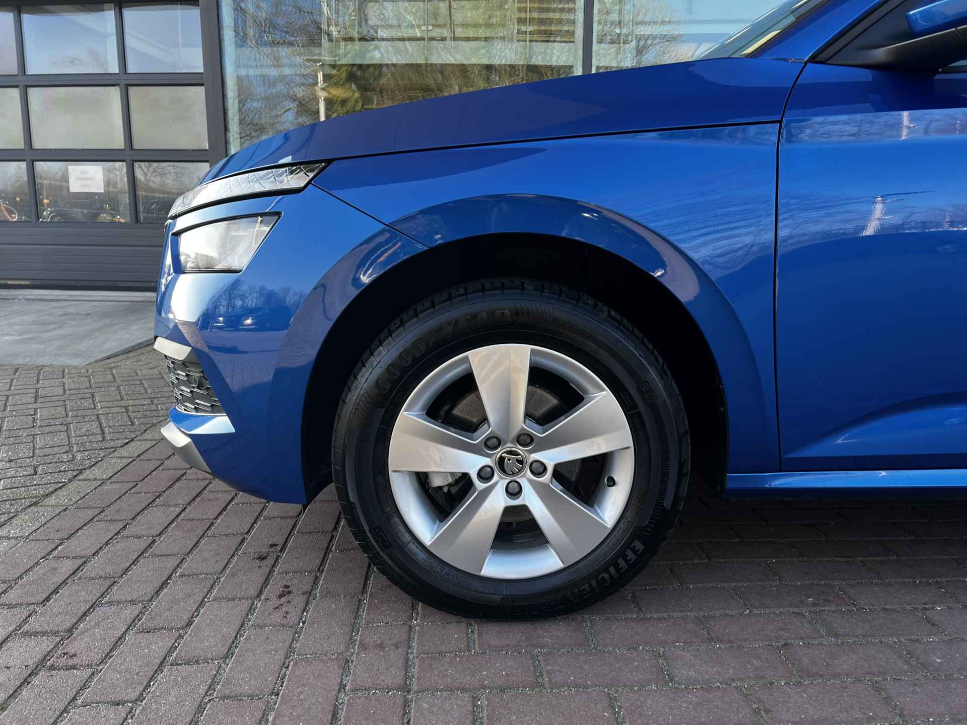 Škoda Kamiq 1.0 TSI Sport Business Metallic/  Led/ Climatronic/ APP Connect/ Parkeersensor V + A/ Do glas/ 16 lmv - 6/28