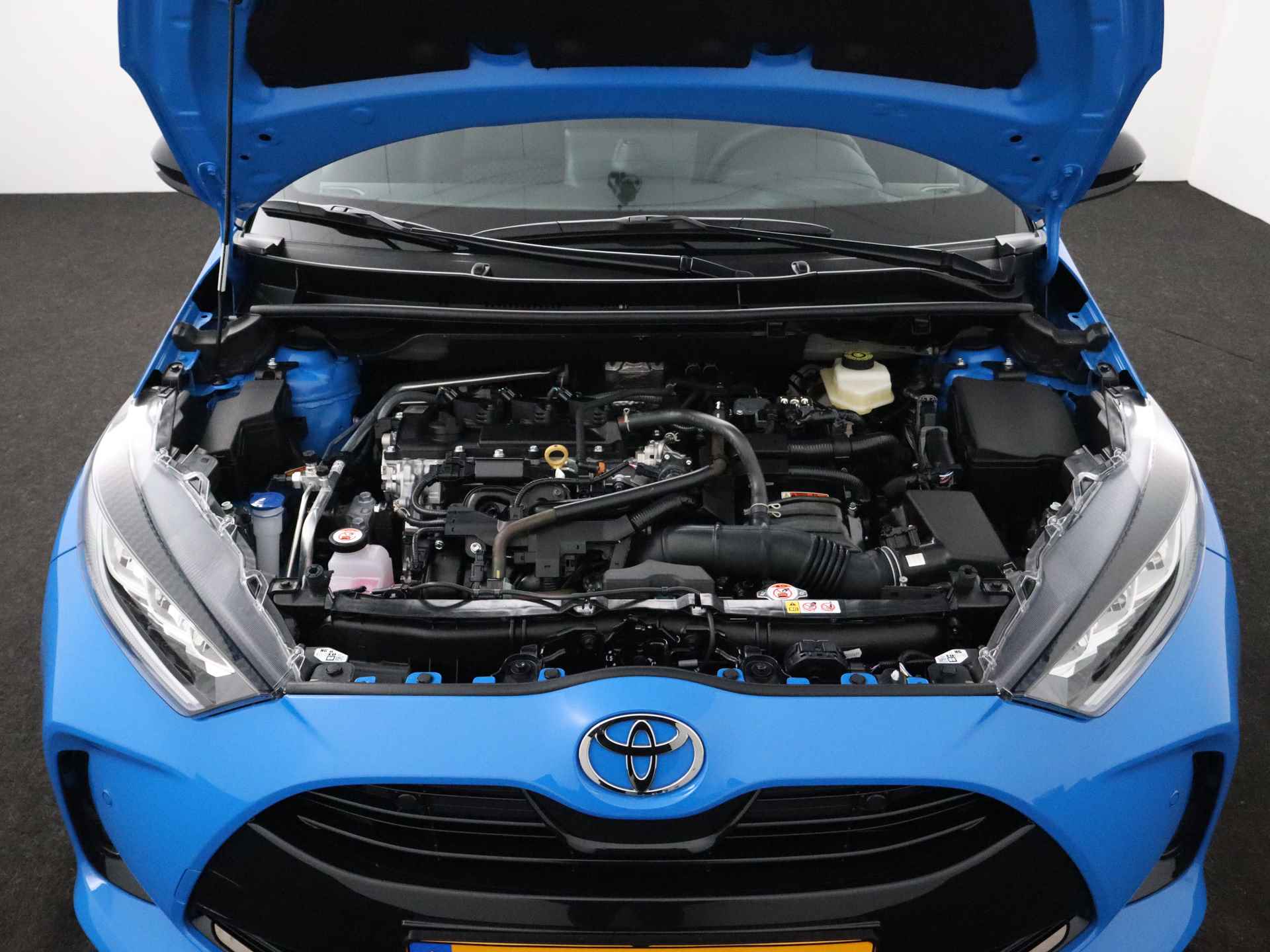 Toyota Yaris Hybrid 130 Launch Edition | DEMO | Navigatie | Parkeersensoren | - 34/37