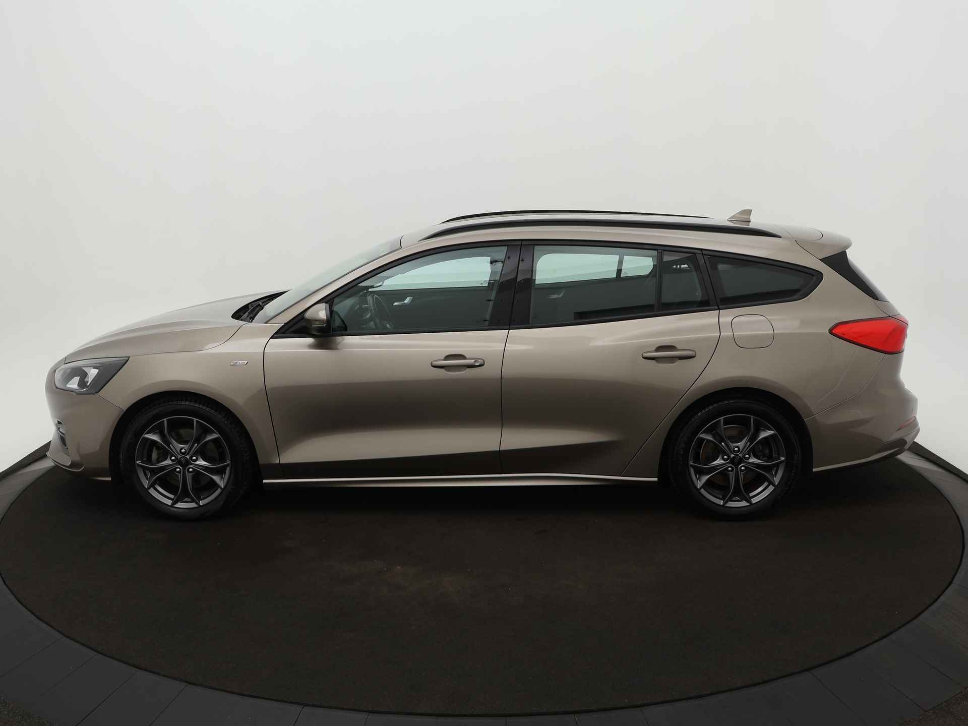 Ford FOCUS Wagon EcoBoost 125PK ST Line Business Airco I Cruise I Navi I DAB I PDC voor en achter - 2/20