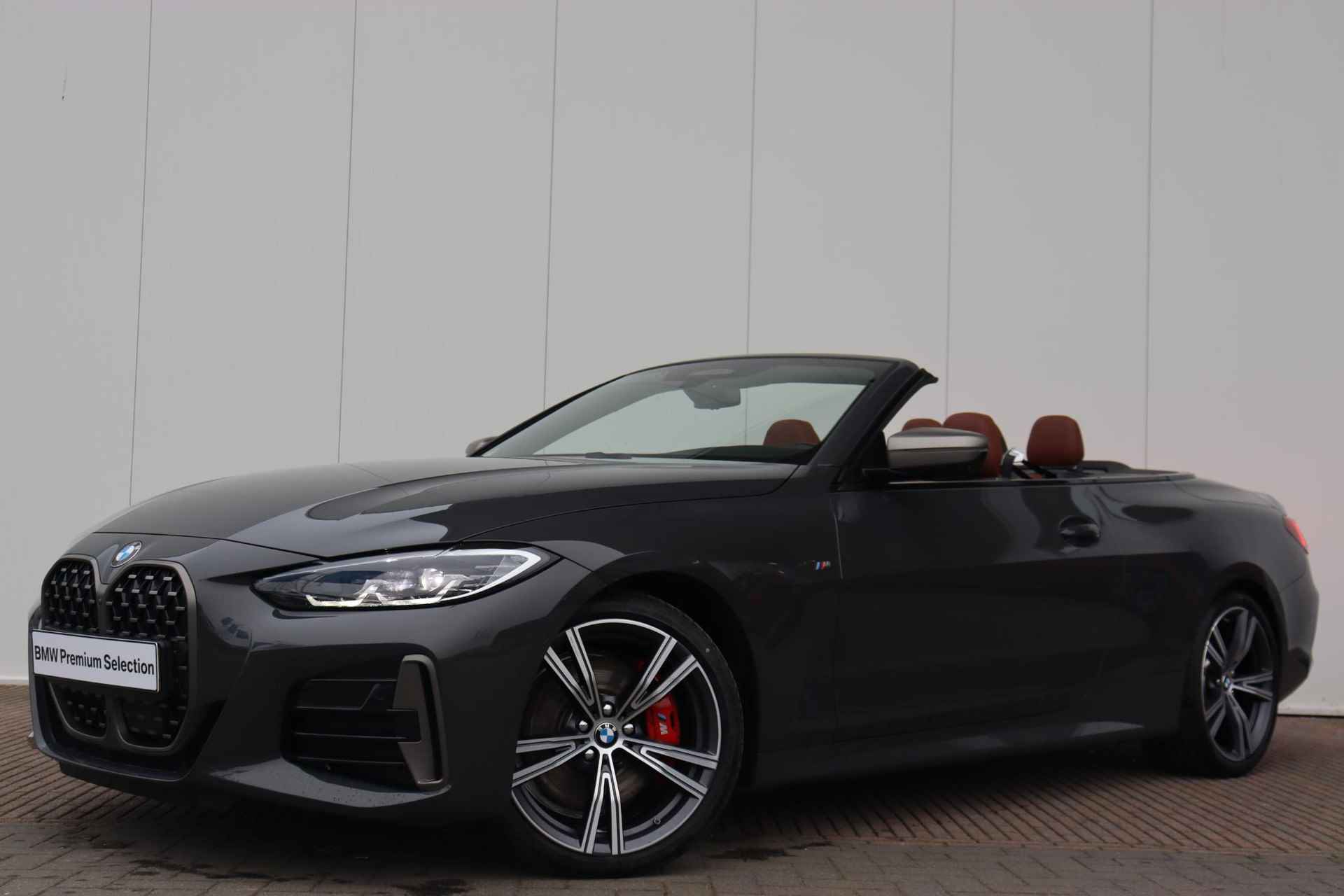 BMW 4-serie Cabrio M440i xDrive High Executive Verwarmd Stuurwiel/ Comfort Access/ Stoelverwarming/ Stoelventilatie/ Head-Up/ Harman-Kardon/ Parking Assistant Plus - 2/41