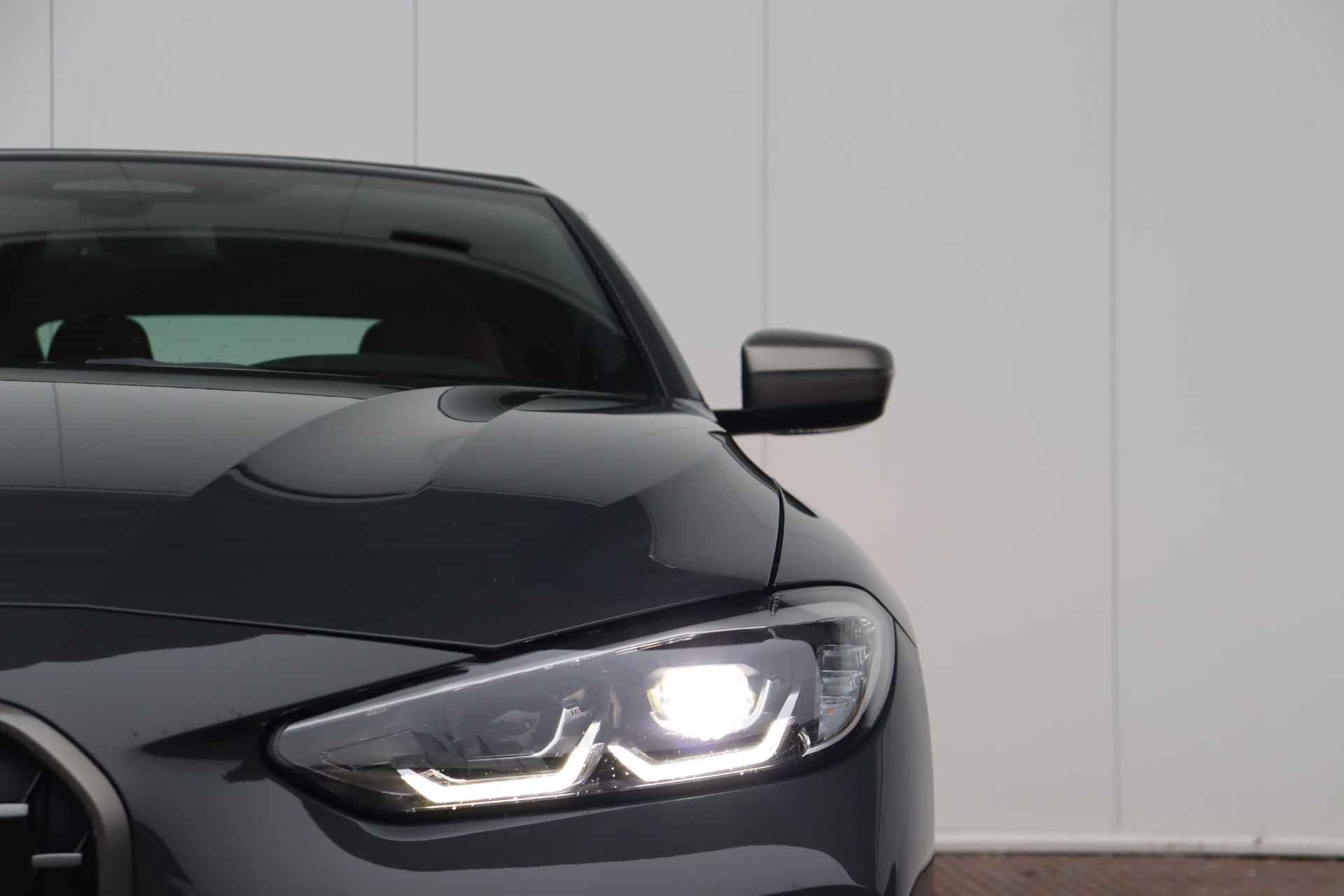 BMW 4-serie Cabrio M440i xDrive High Executive Verwarmd Stuurwiel/ Comfort Access/ Stoelverwarming/ Stoelventilatie/ Head-Up/ Harman-Kardon/ Parking Assistant Plus - 4/41