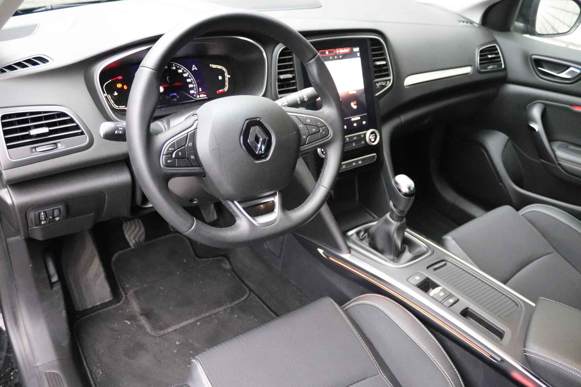 Renault Mégane Estate 1.3 TCe 140 Techno | Achteruitrijcamera | Parkeersensoren V+A | Navigatie | DAB+ | - 18/30