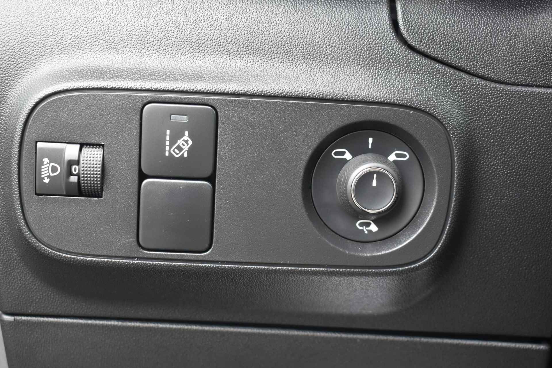 Citroen C3 1.2 PureTech S&S Business Apple Carplay - Android Auto / Cruise Control / Navi - 17/39