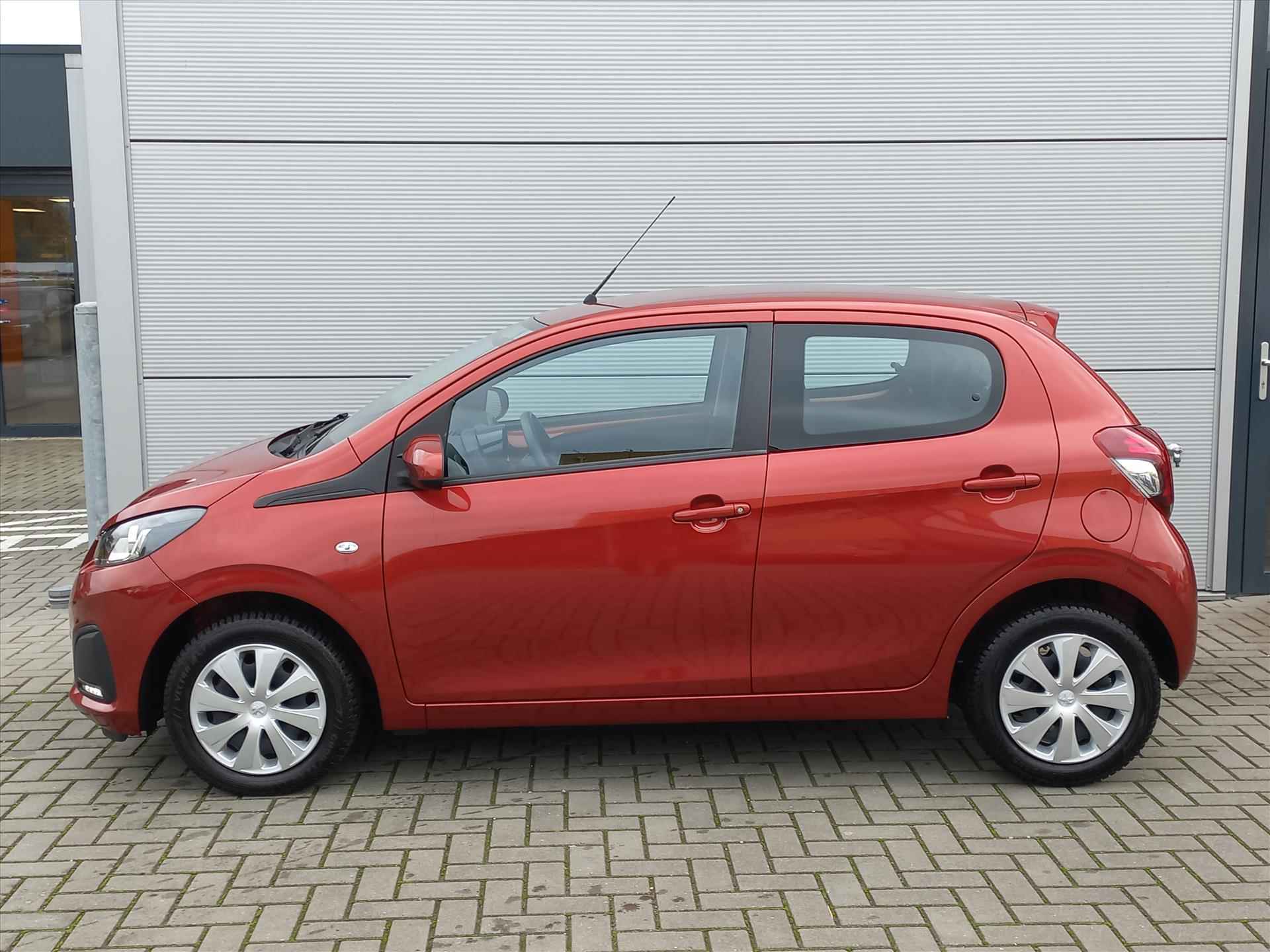 PEUGEOT 108 1.0 e-VTi 72pk 5D Active + extra's | Airconditioning | Navigatie by App | Camera | Bluetooth | Groot scherm radio - 3/34