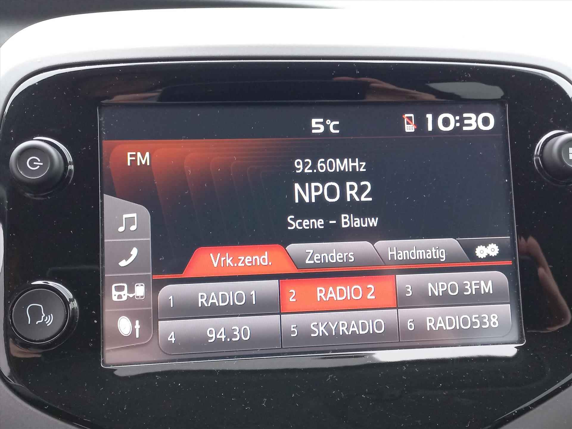 PEUGEOT 108 1.0 e-VTi 72pk 5D Active + extra's | Airconditioning | Navigatie by App | Camera | Bluetooth | Groot scherm radio - 22/34